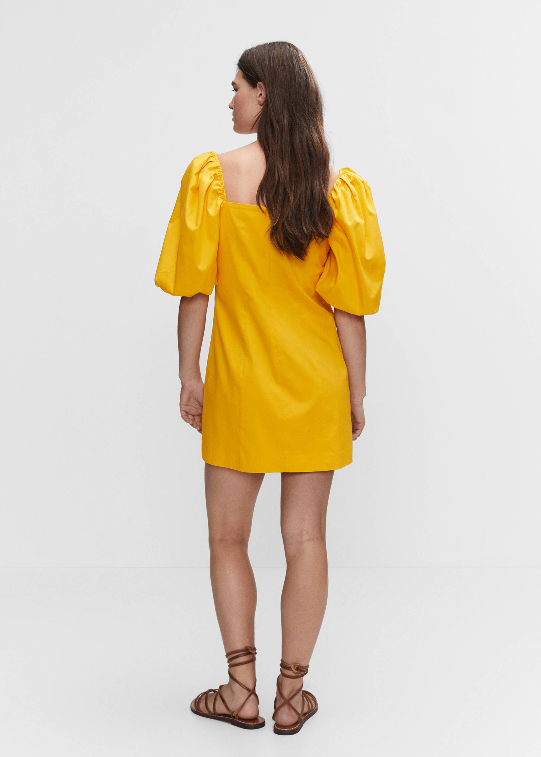 Puffed sleeves short dress - Reverse of the article