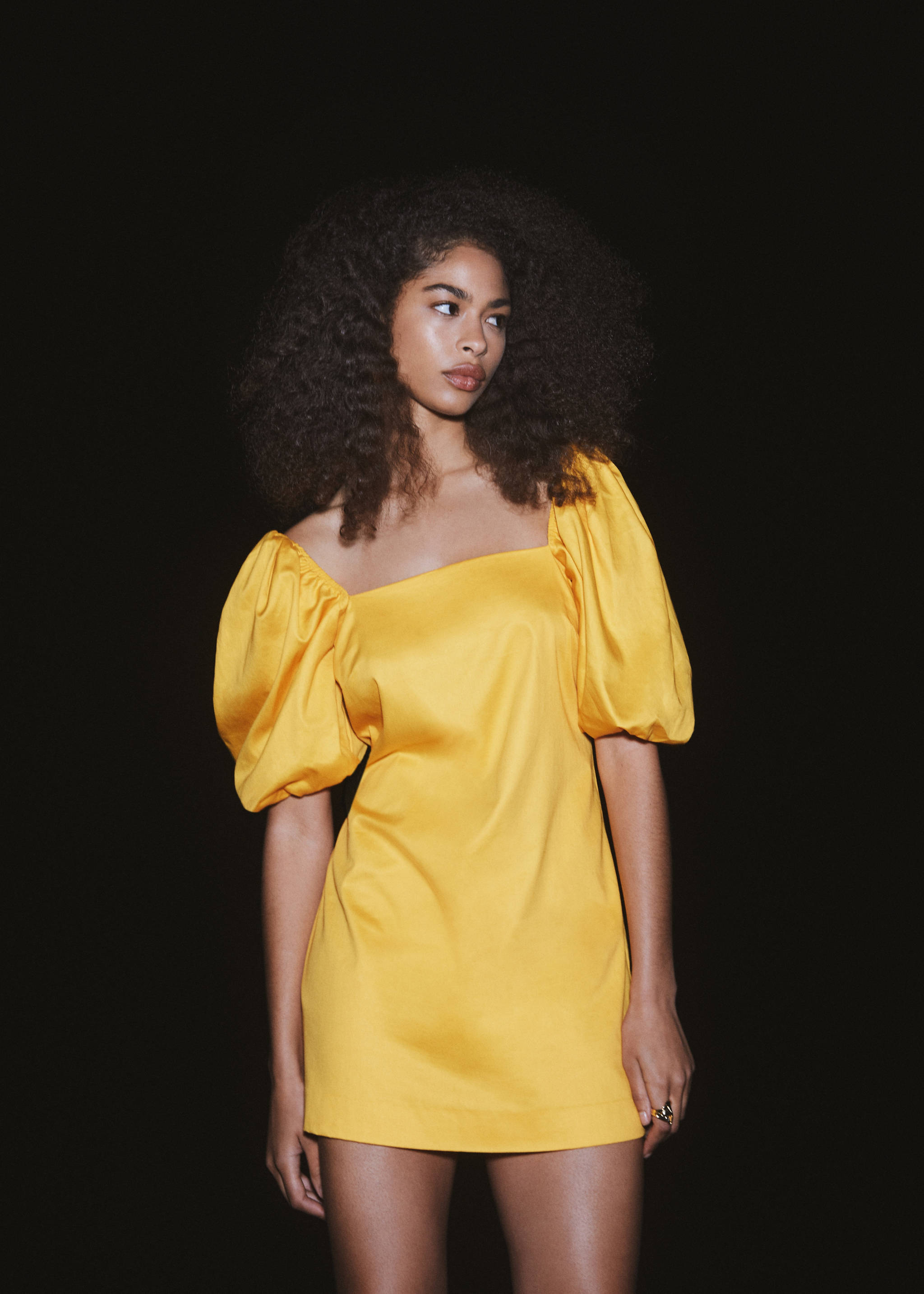 Puffed sleeves short dress - Details of the article 6