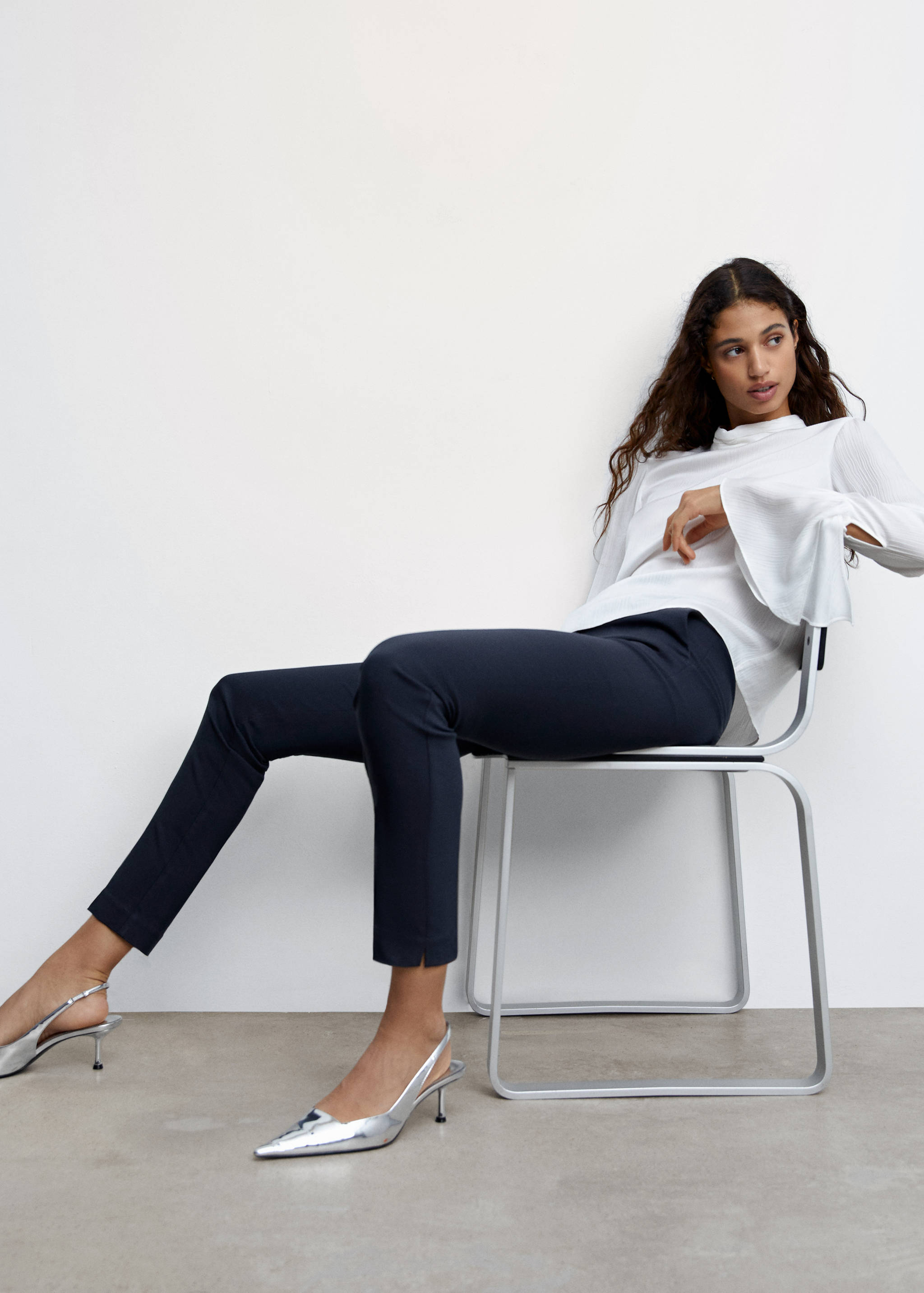 Crop skinny trousers - Details of the article 2