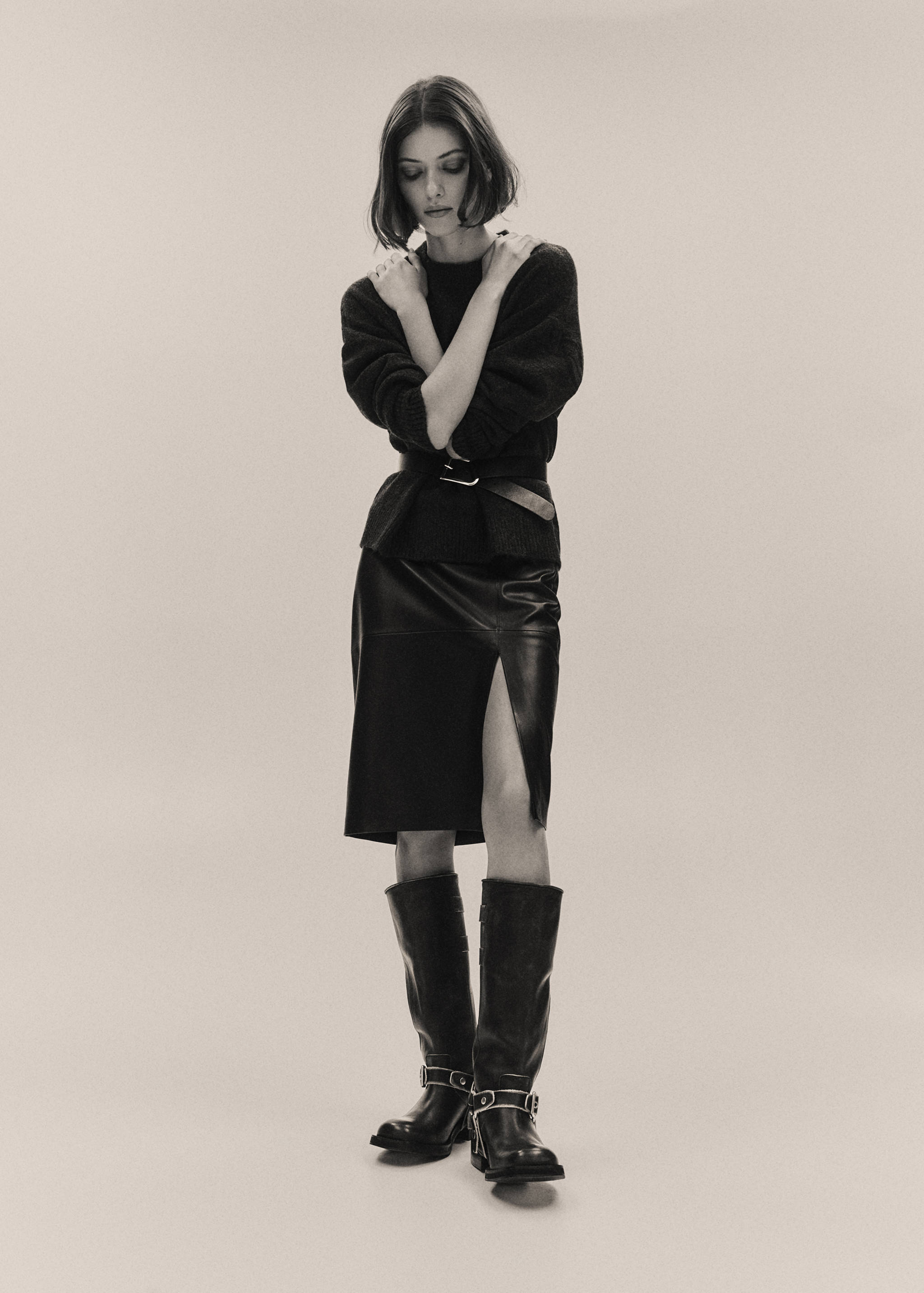 Leather-effect pencil skirt - Details of the article 7