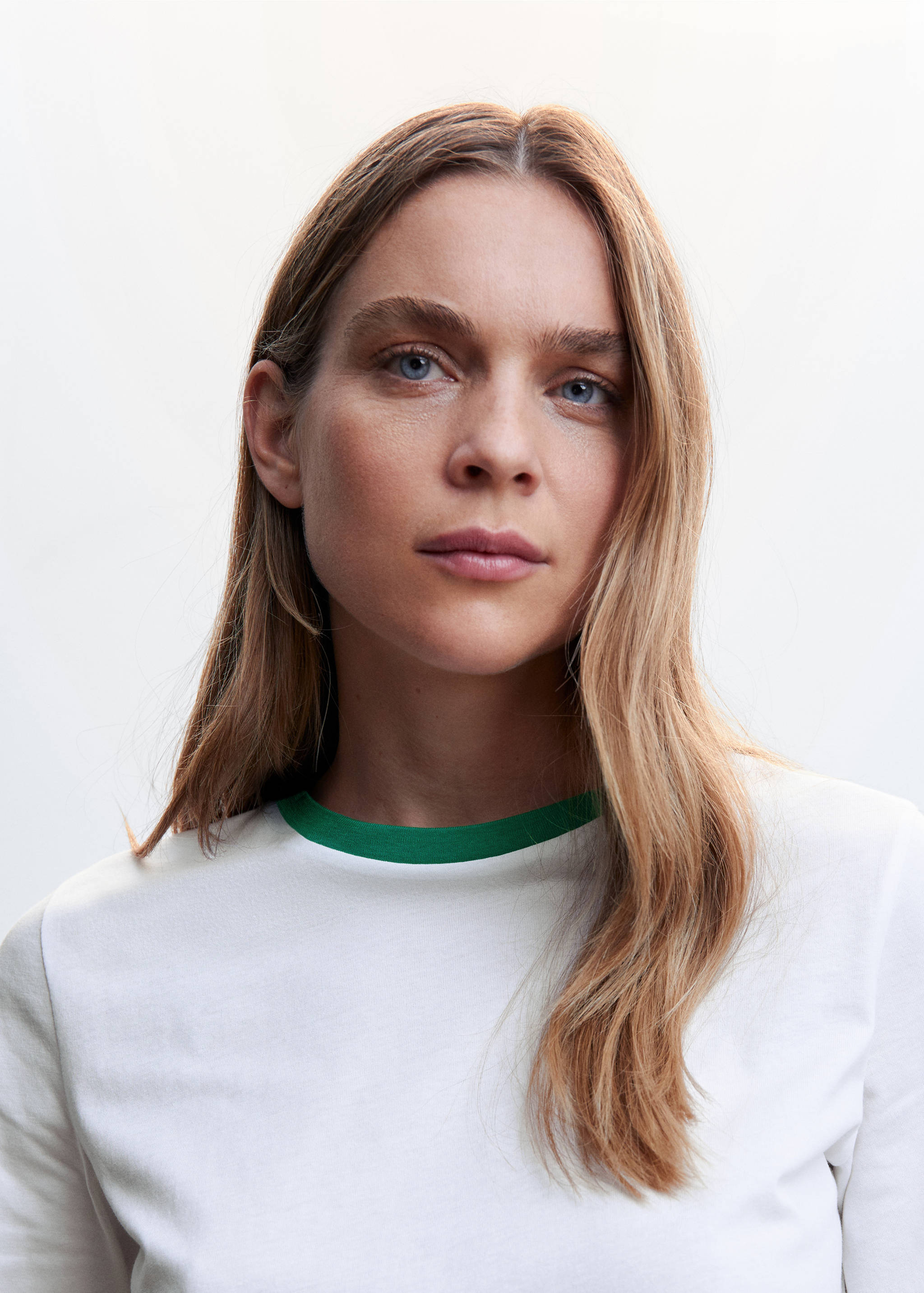 Short-sleeved cotton t-shirt - Reverse of the article