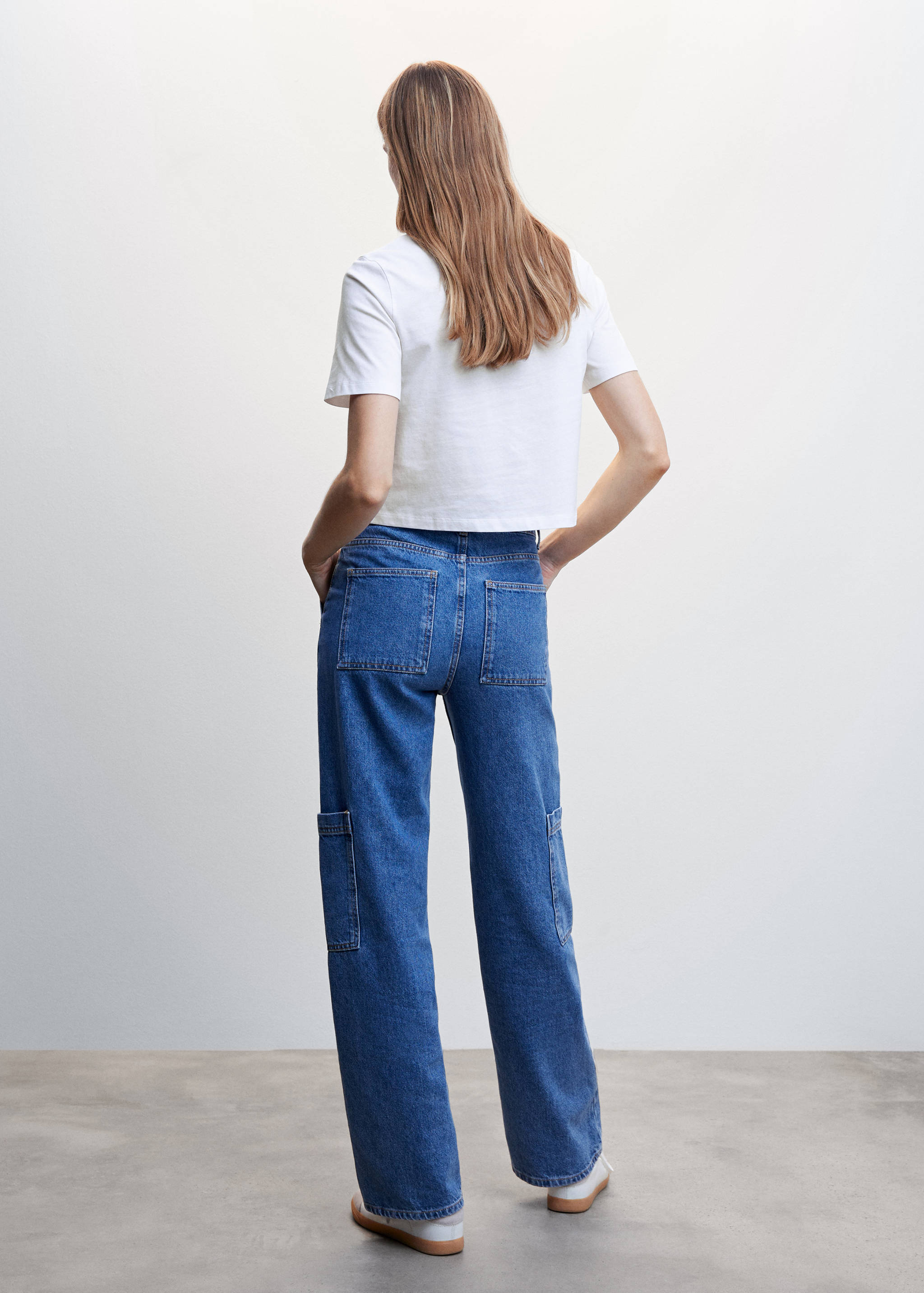 Short-sleeved cotton t-shirt - Details of the article 1