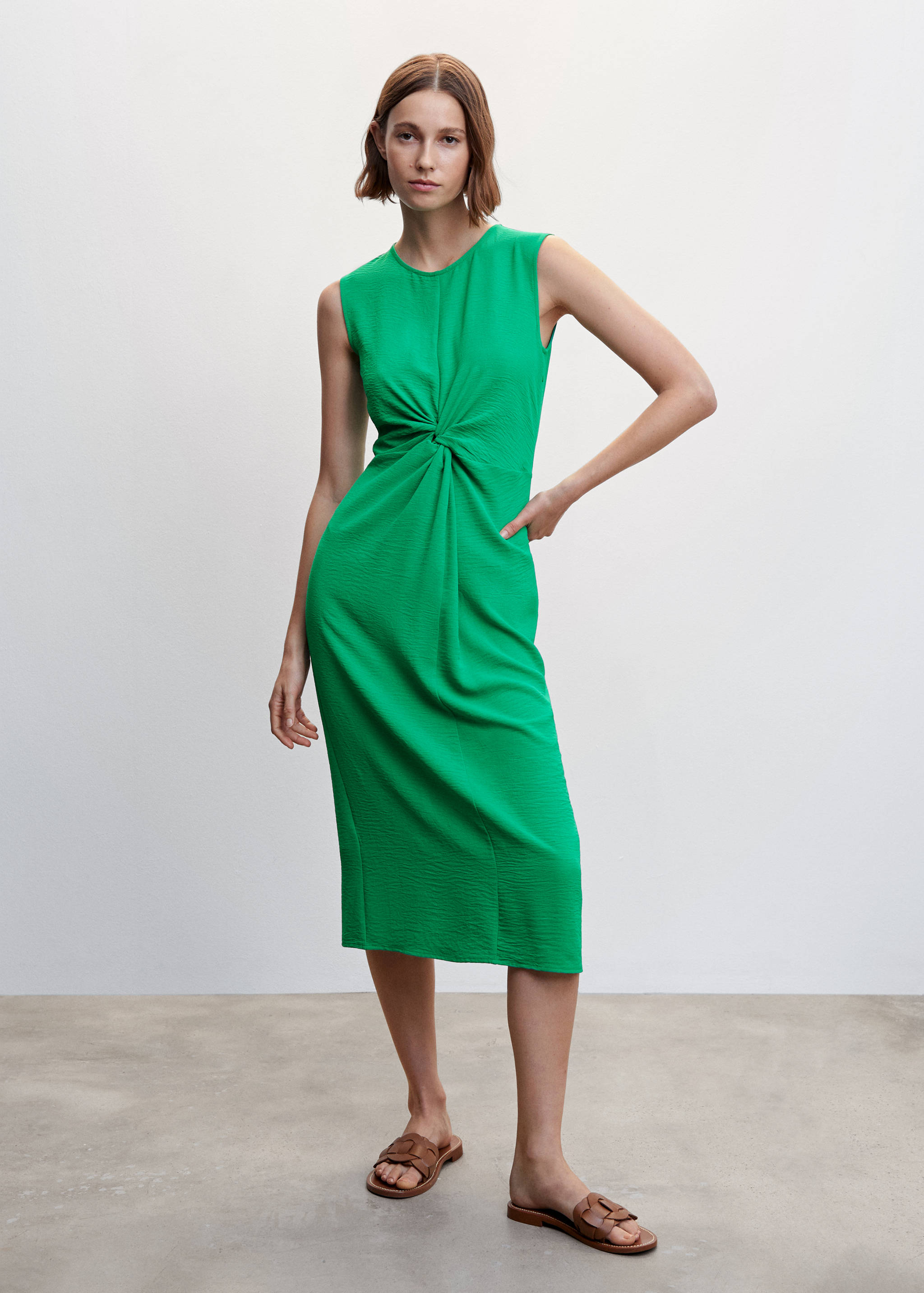 Knot textured dress - General plane