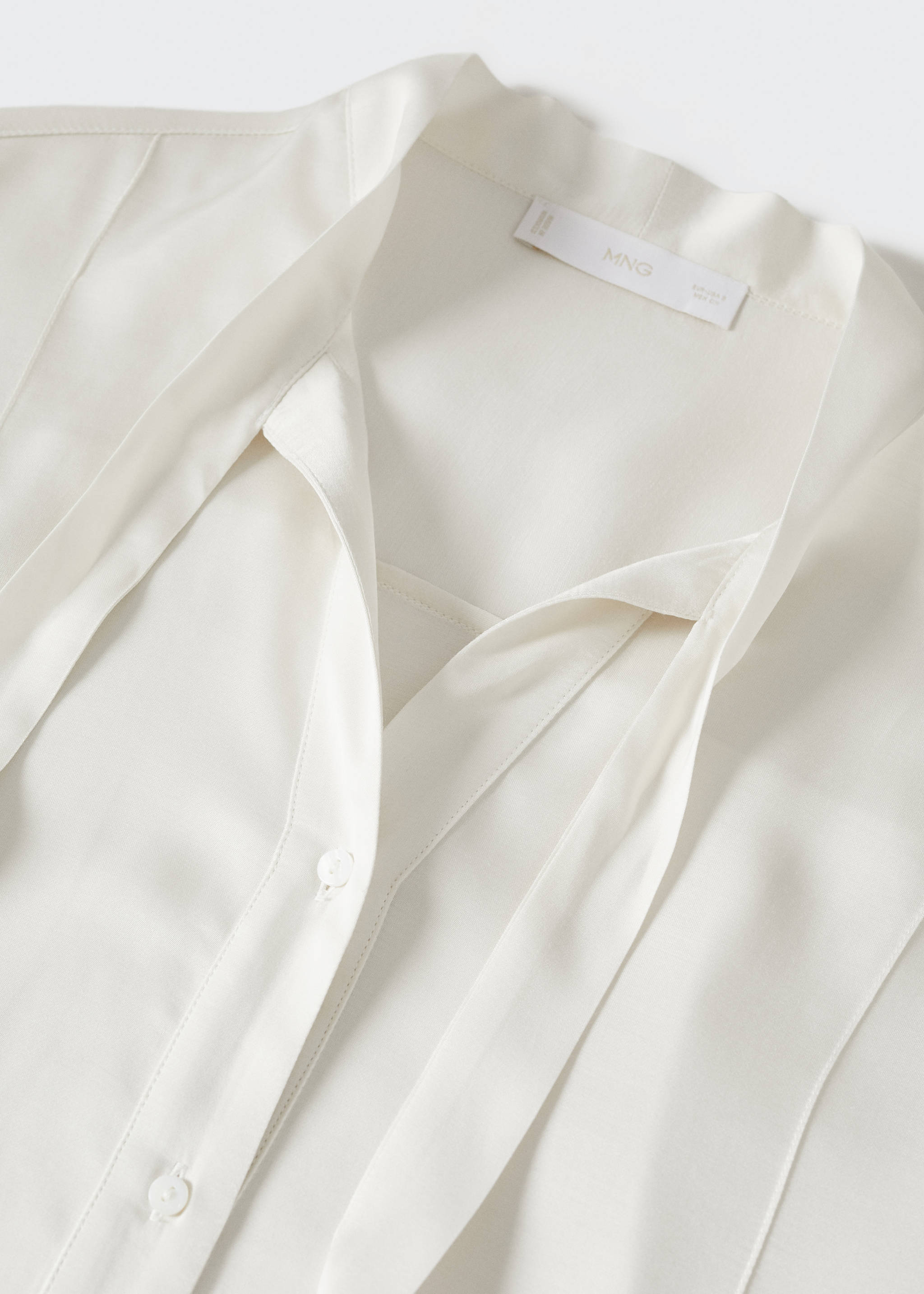 Блузка с завязками - Деталь изделия 8