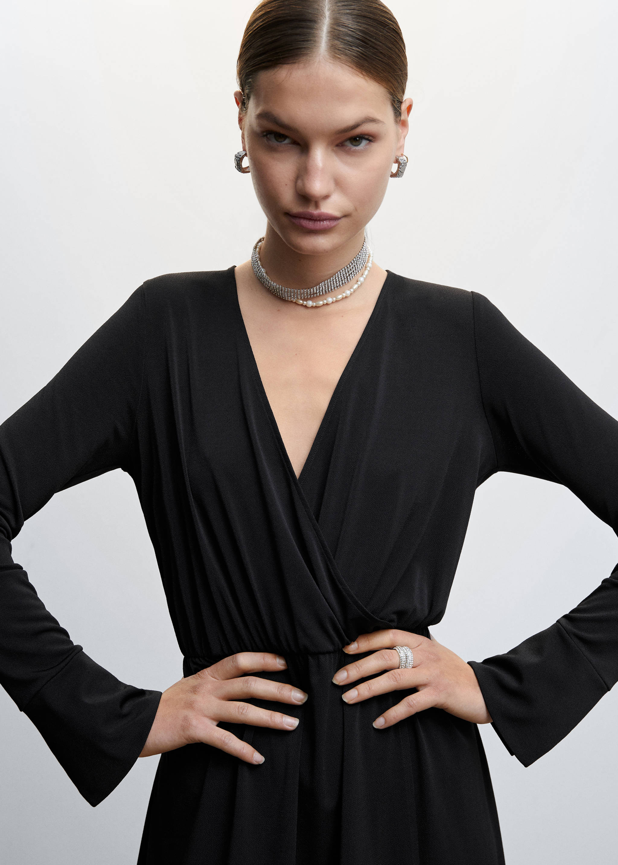Wrap neckline dress - Details of the article 1