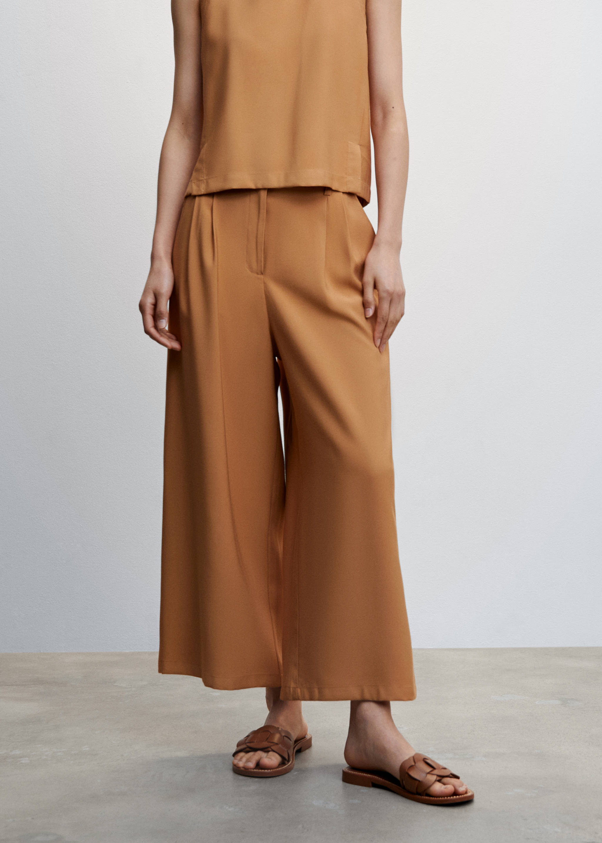Pleated culottes trousers - Medium plane