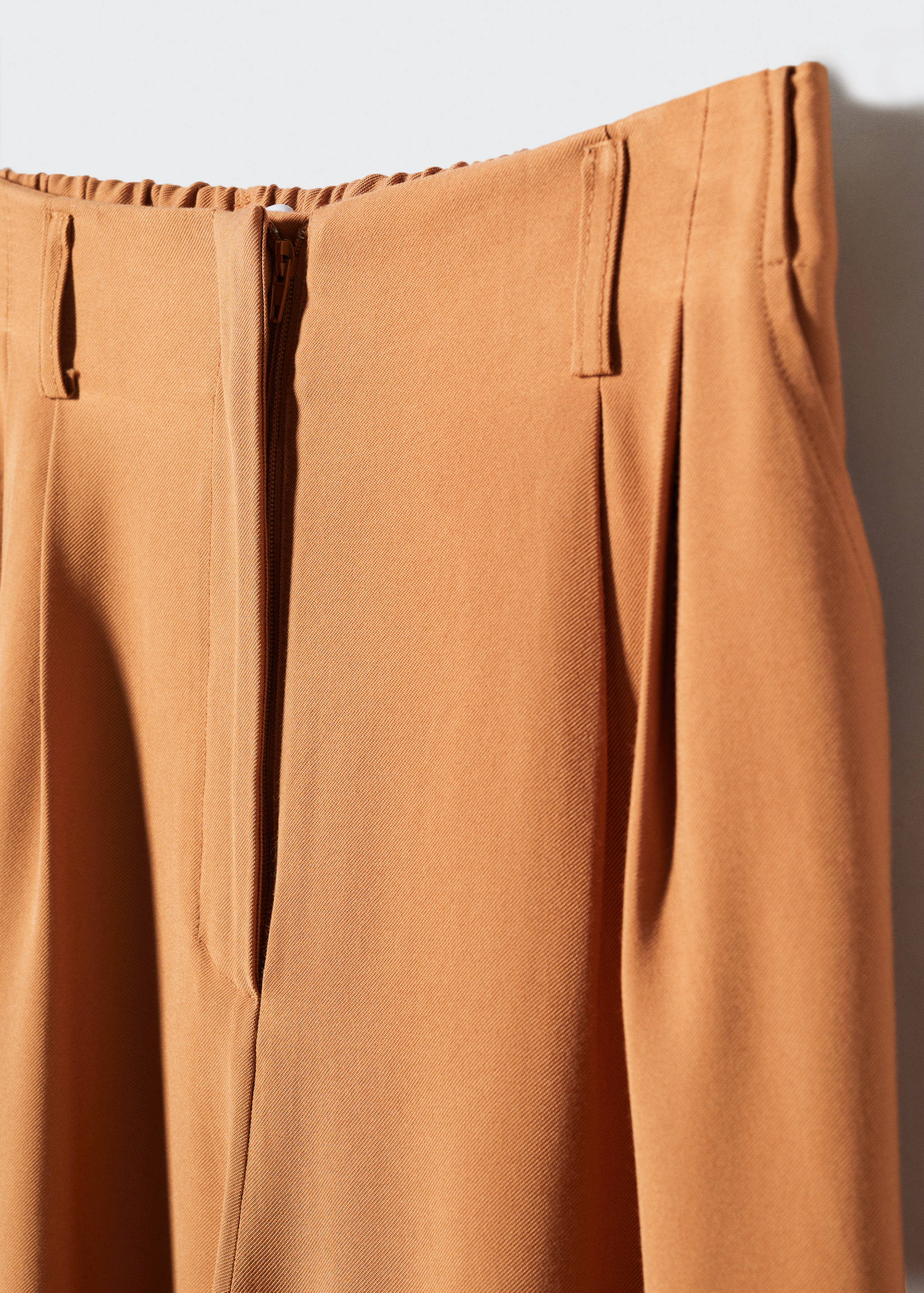 Pleated culottes trousers - Details of the article 8