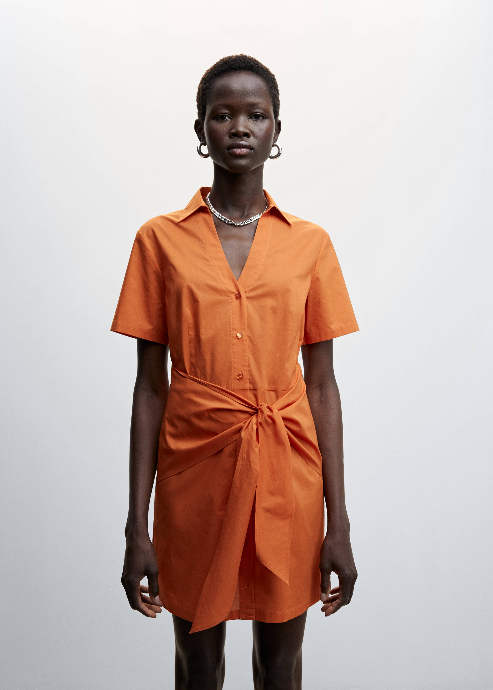 Robe chemisier nœud - Plan moyen