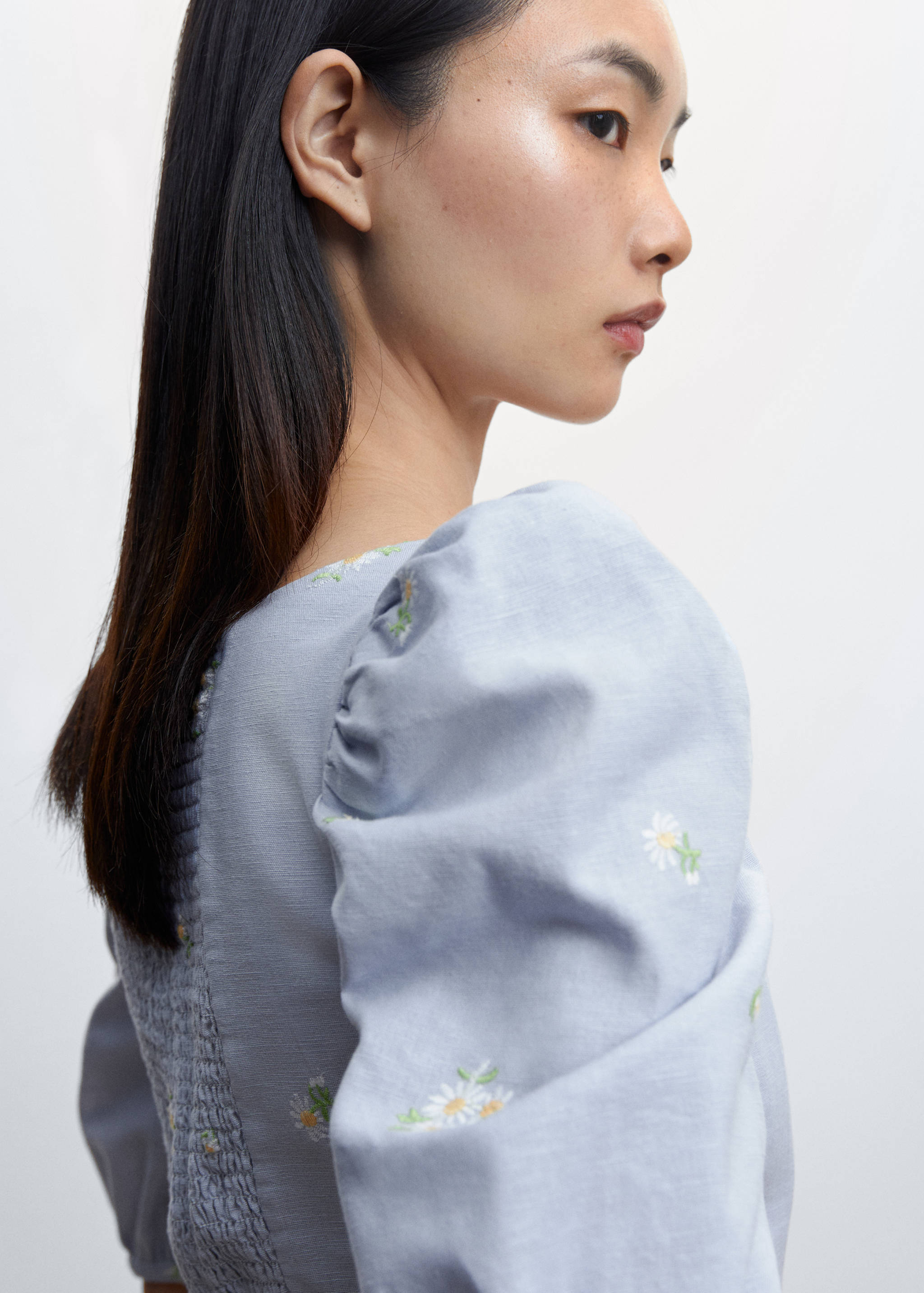 Floral embroidered blouse - Details of the article 6