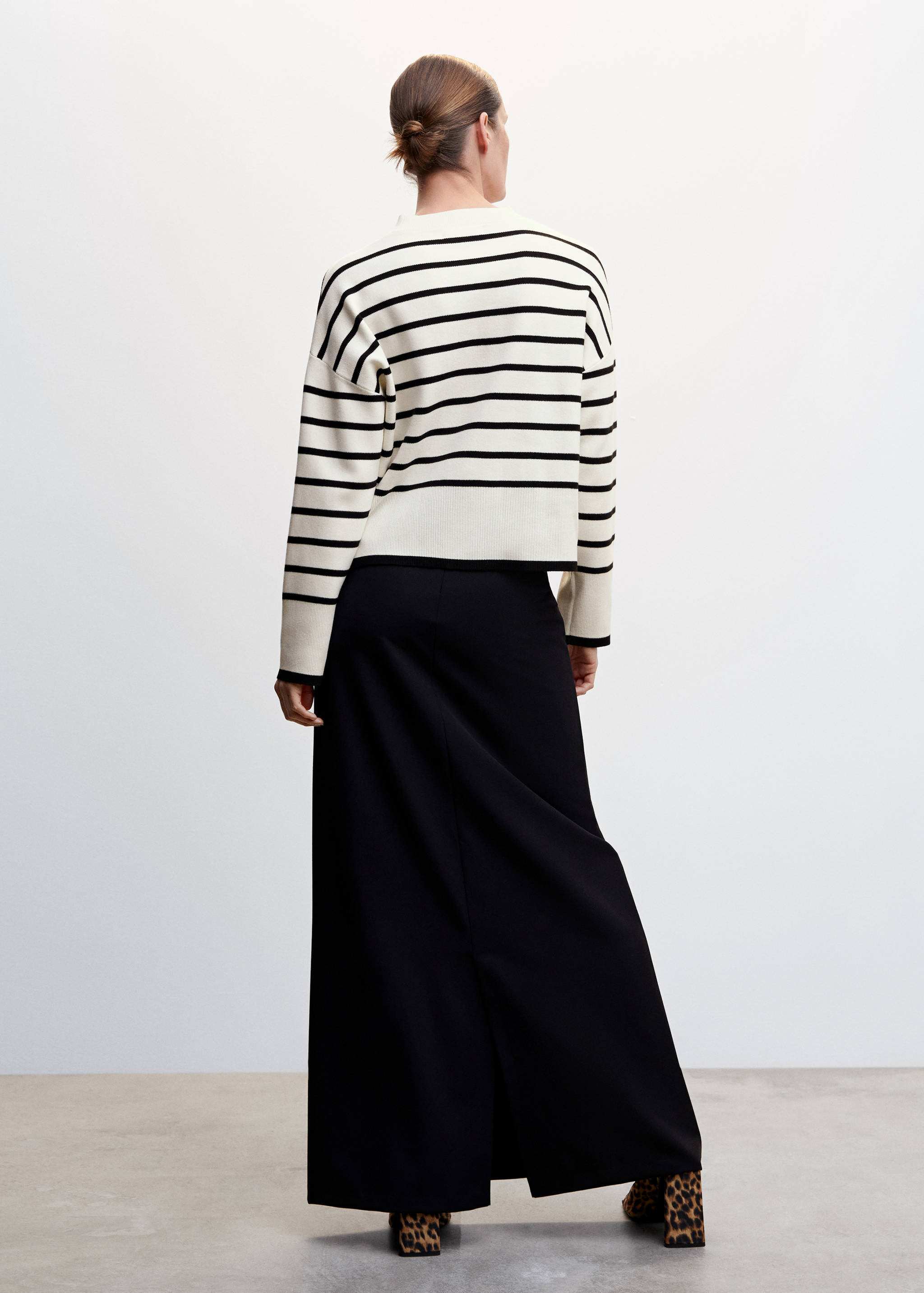 Oversized striped sweater - Reverse of the article