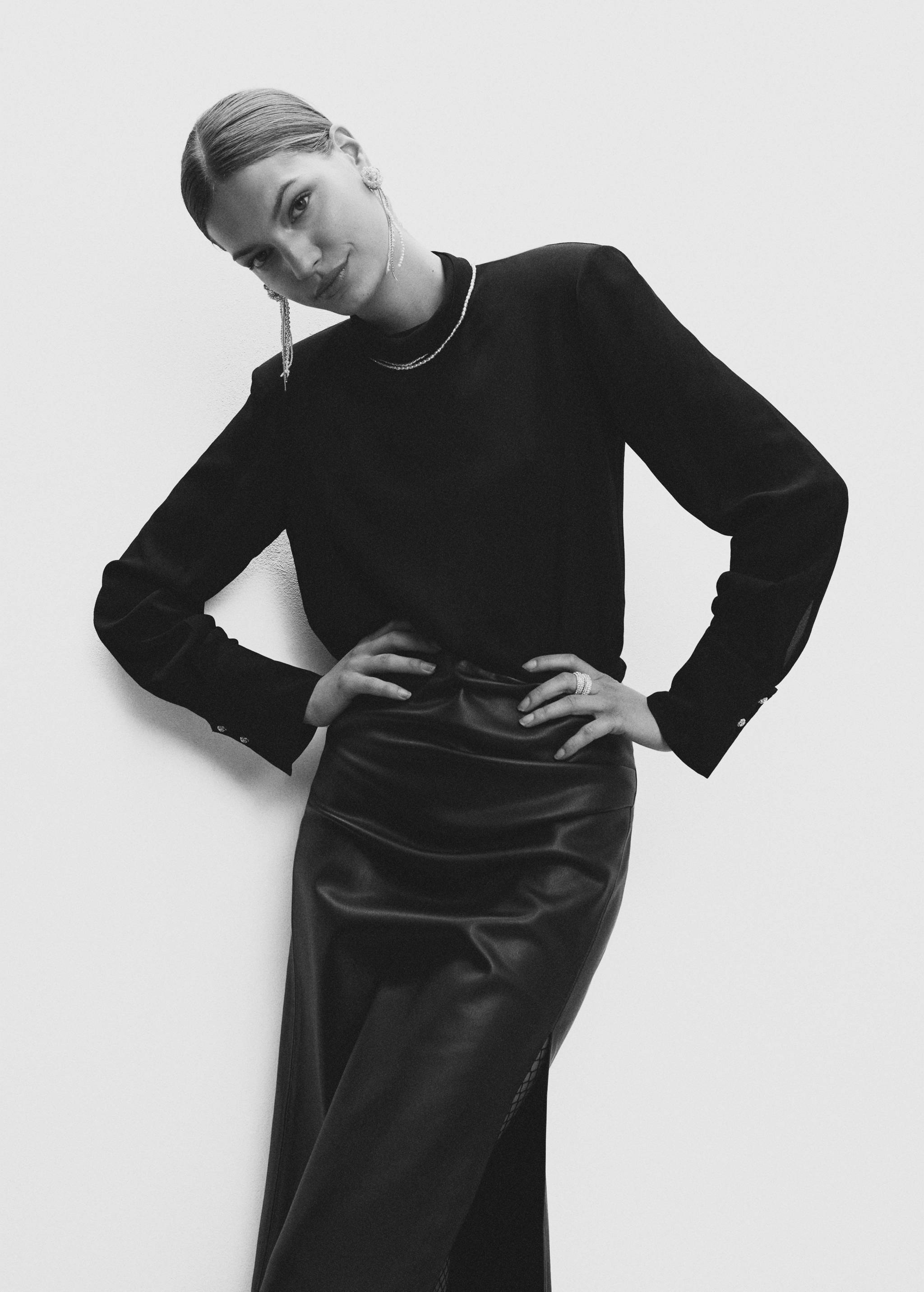 Leather-effect pencil skirt - Details of the article 6