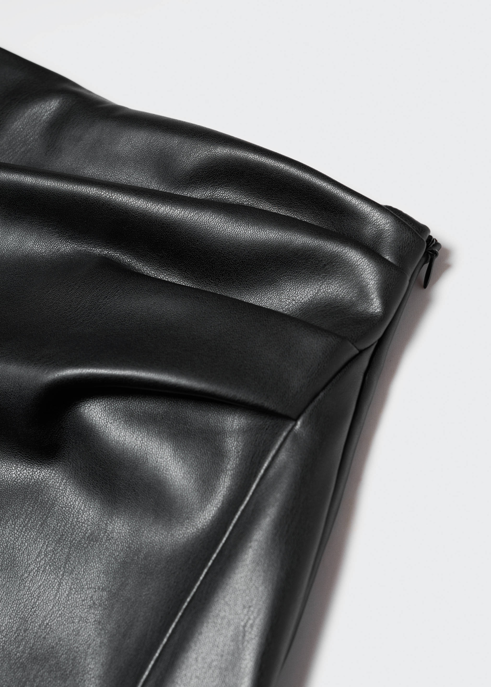 Leather-effect pencil skirt - Details of the article 8