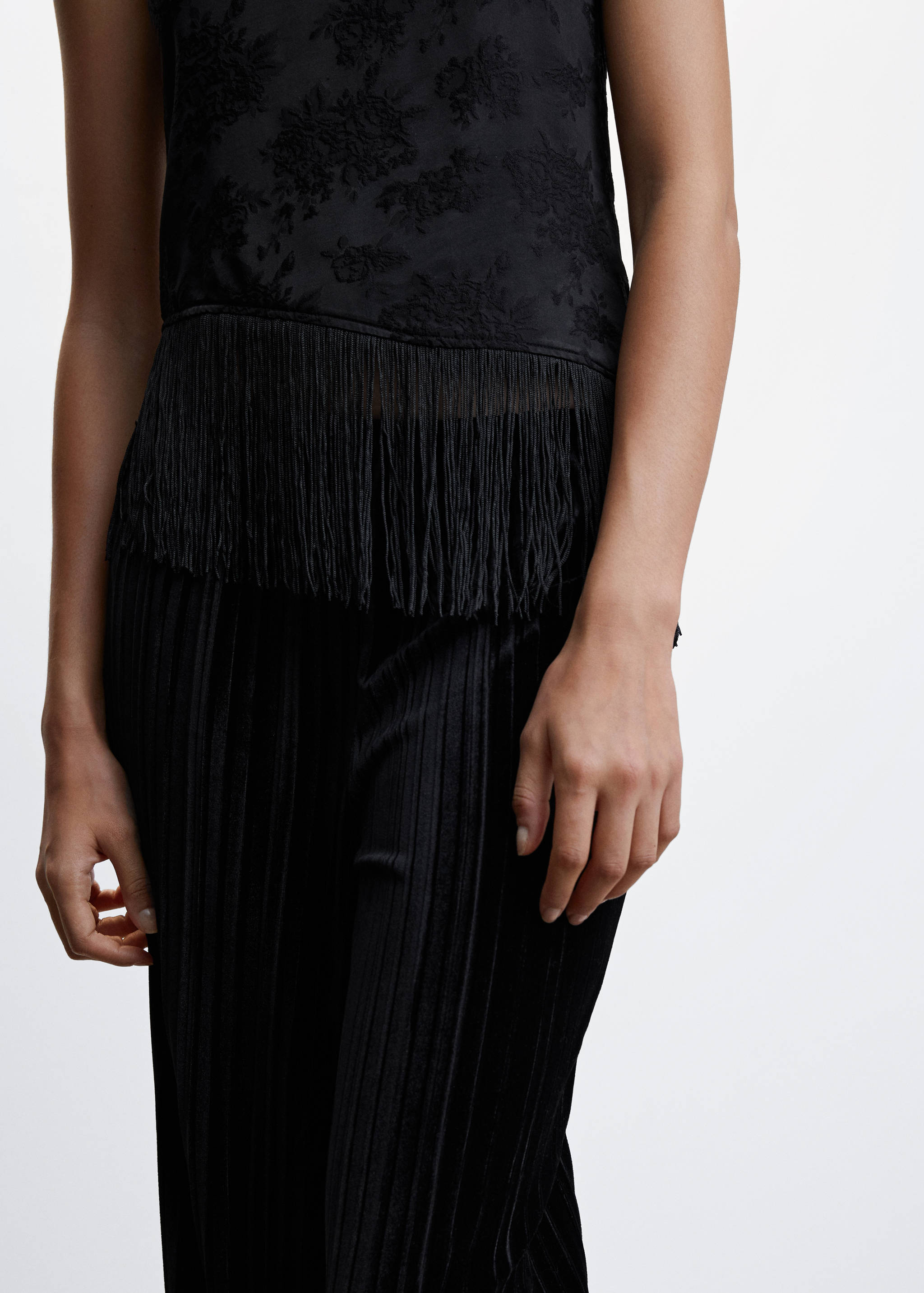 Fringed hem top - Details of the article 1