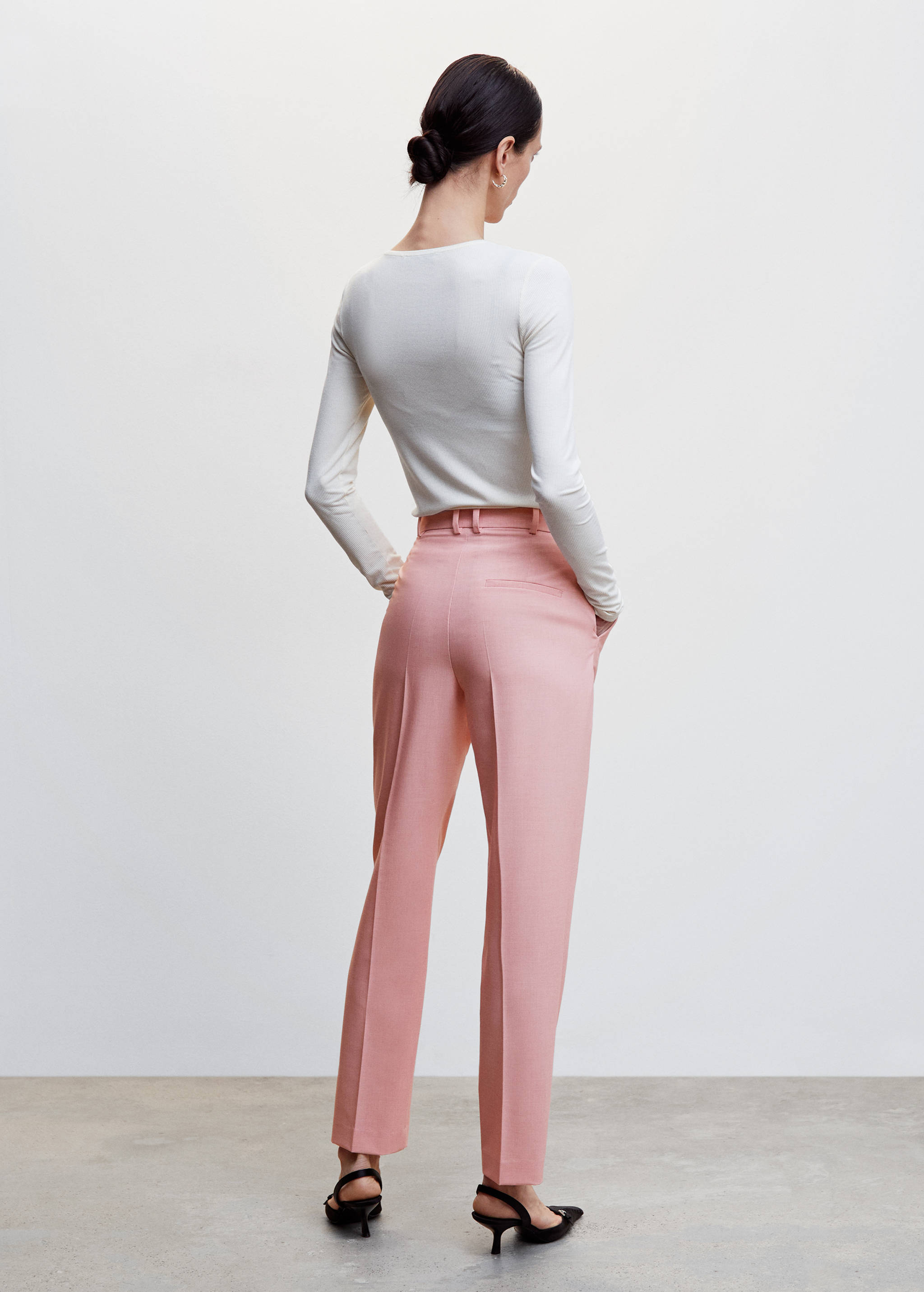 Straight suit trousers - Reverse of the article