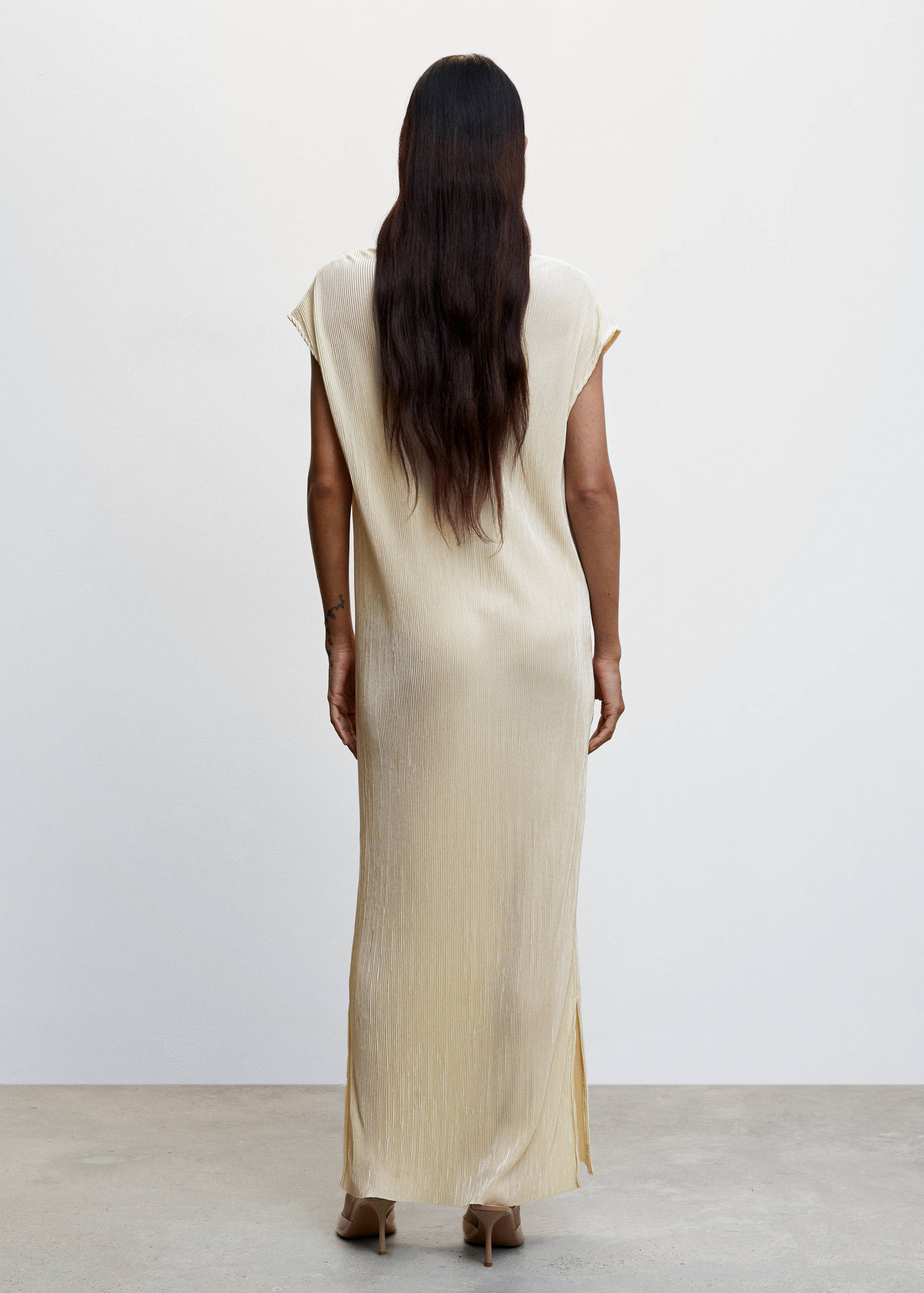 Vestido largo plisado - Reverso del artículo