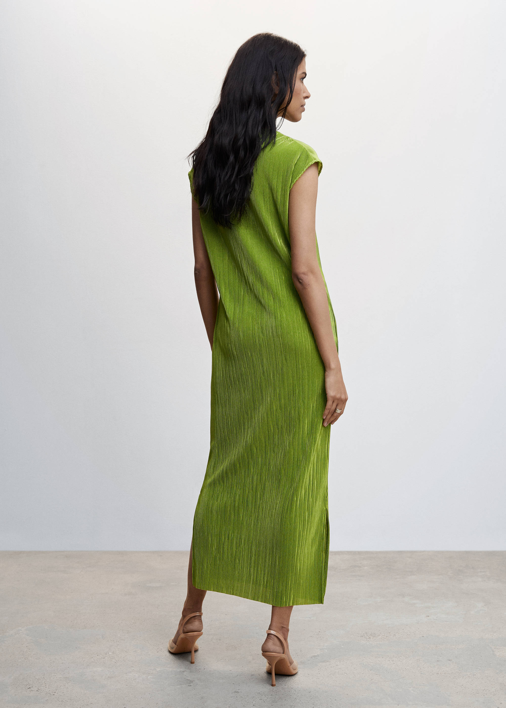 Vestido largo plisado - Reverso del artículo