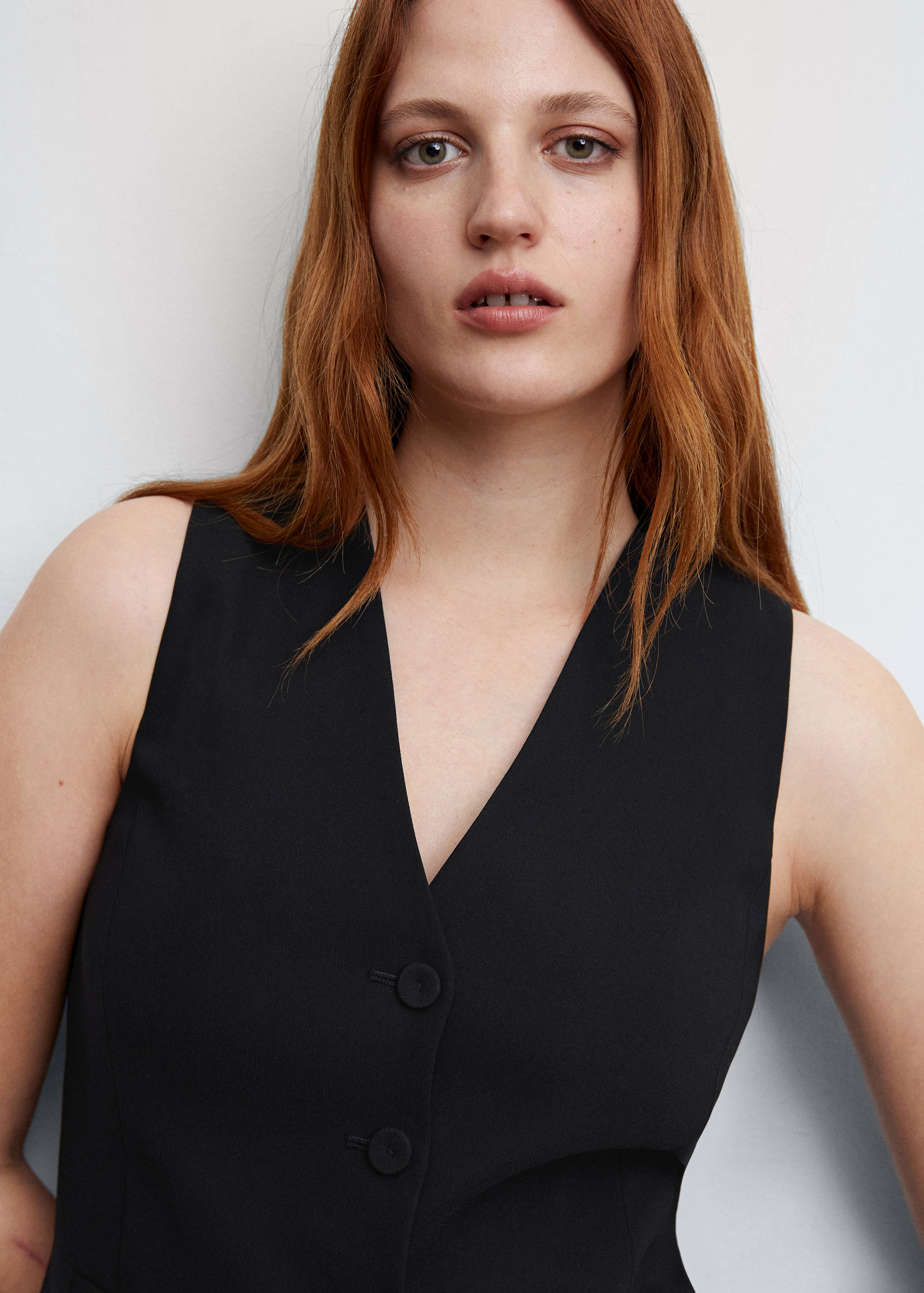 Suit waistcoat with buttons - Details of the article 2