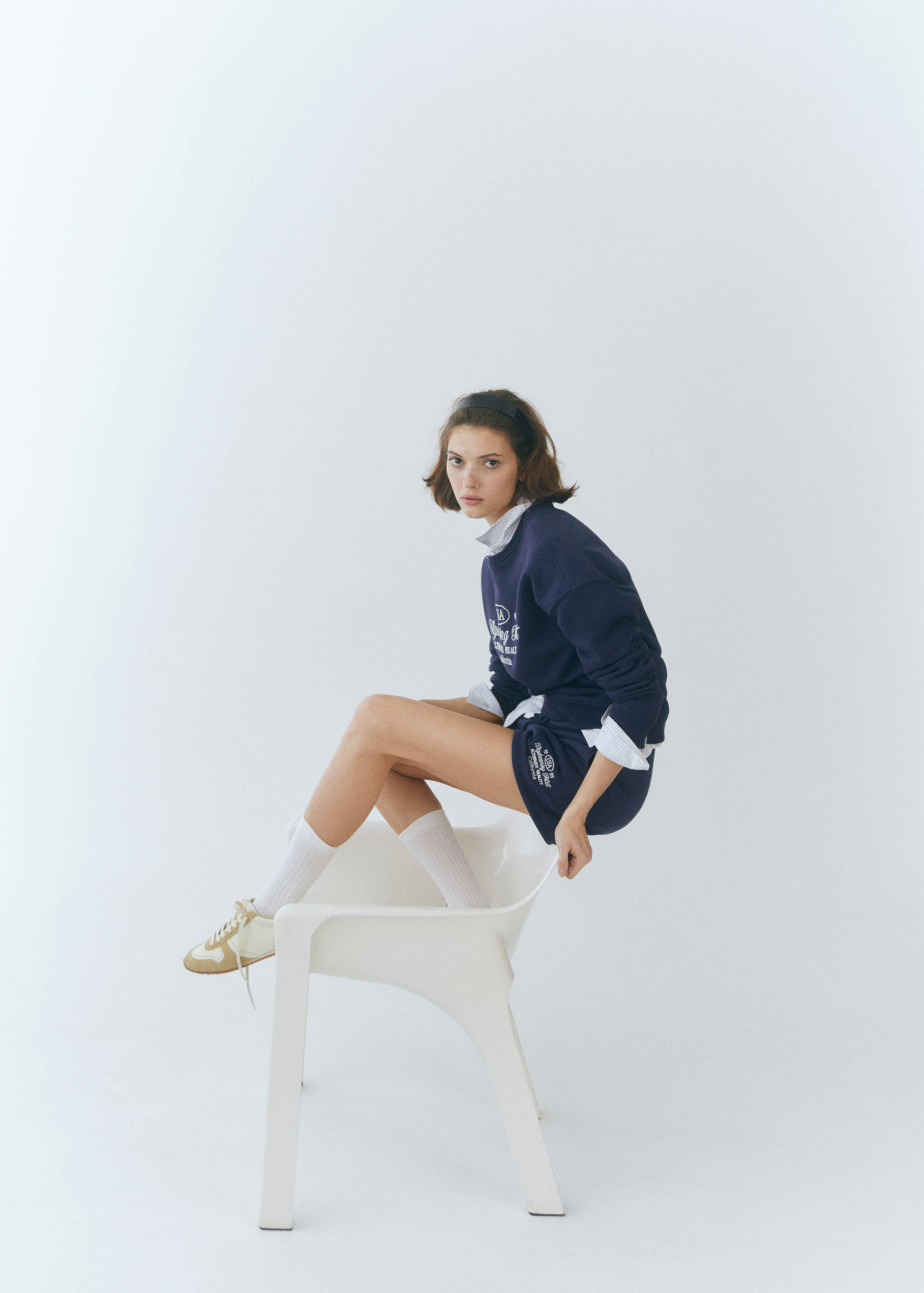 Embroidered message sweatshirt - Details of the article 7