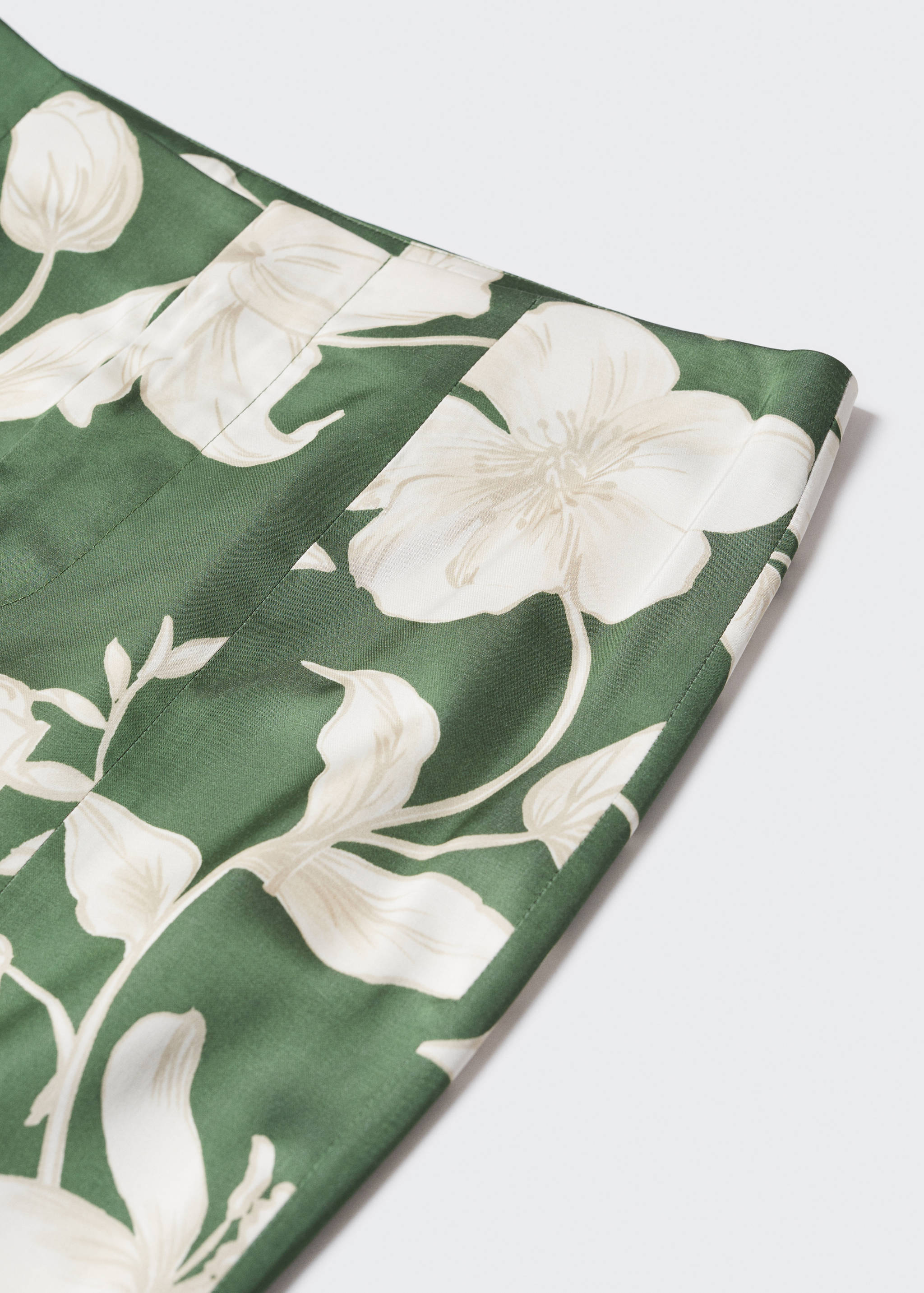 Flared floral-print trousers - Details of the article 8