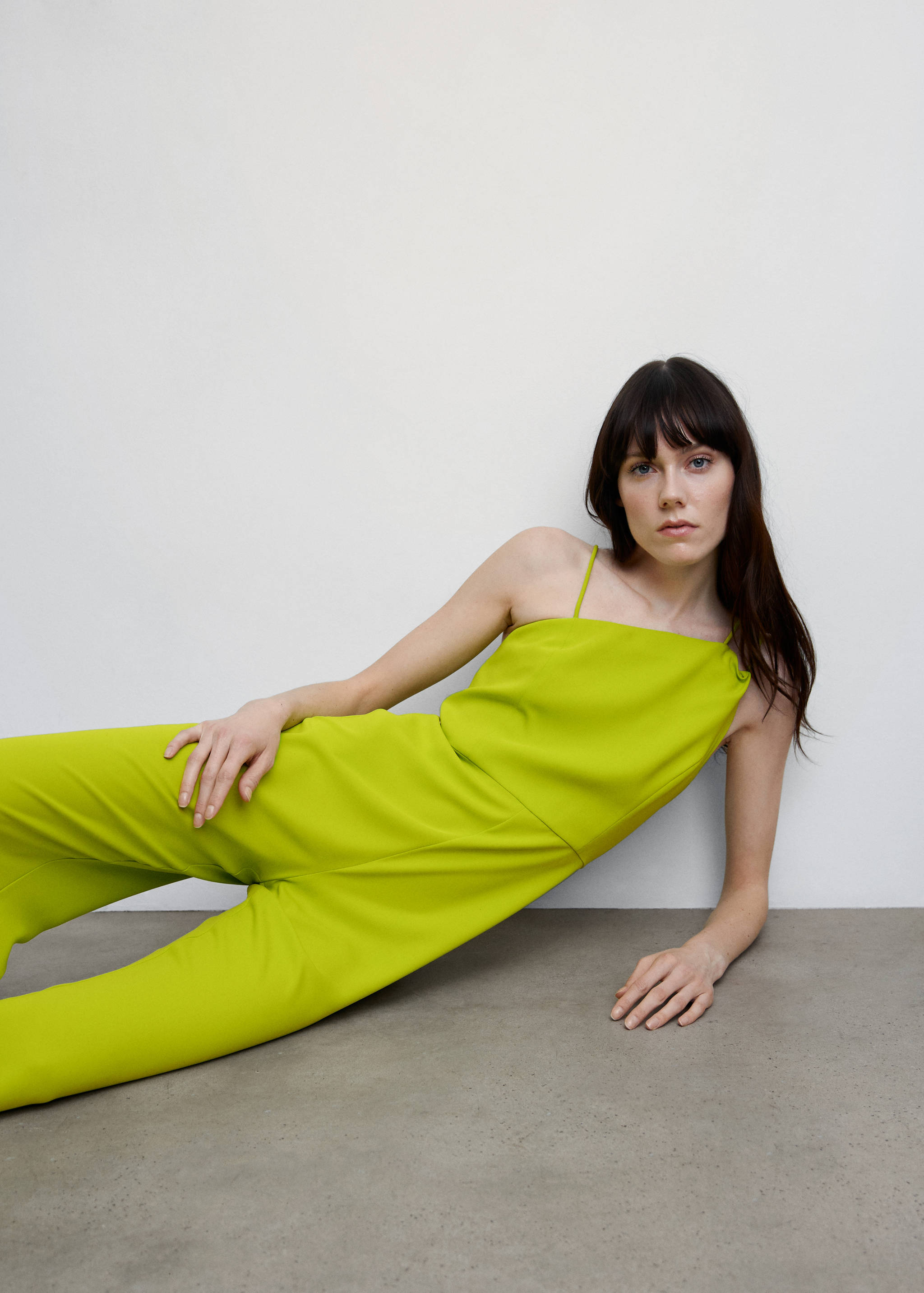 Asymmetric long jumpsuit - Details of the article 2