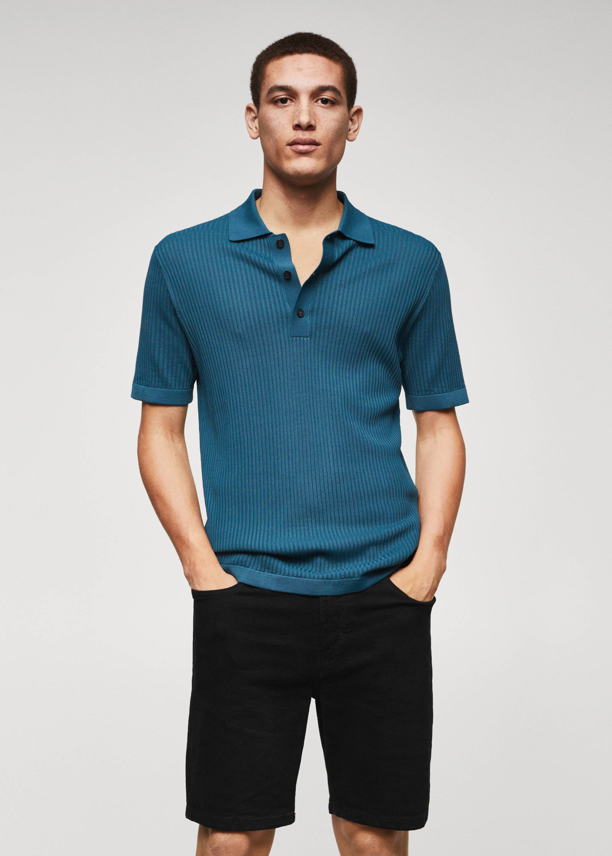 Polo maille côtelée - Plan moyen