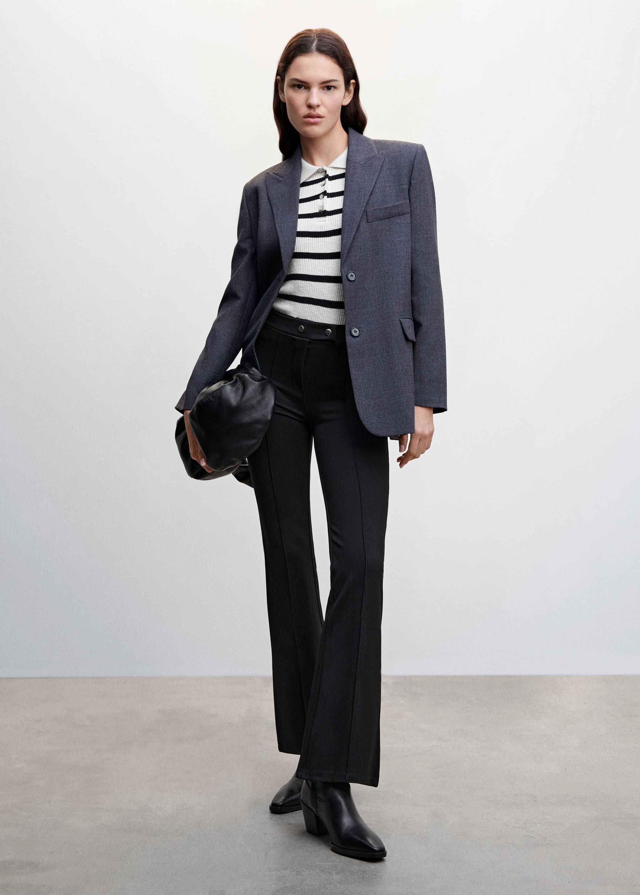 Flared buttoned trousers - General plane