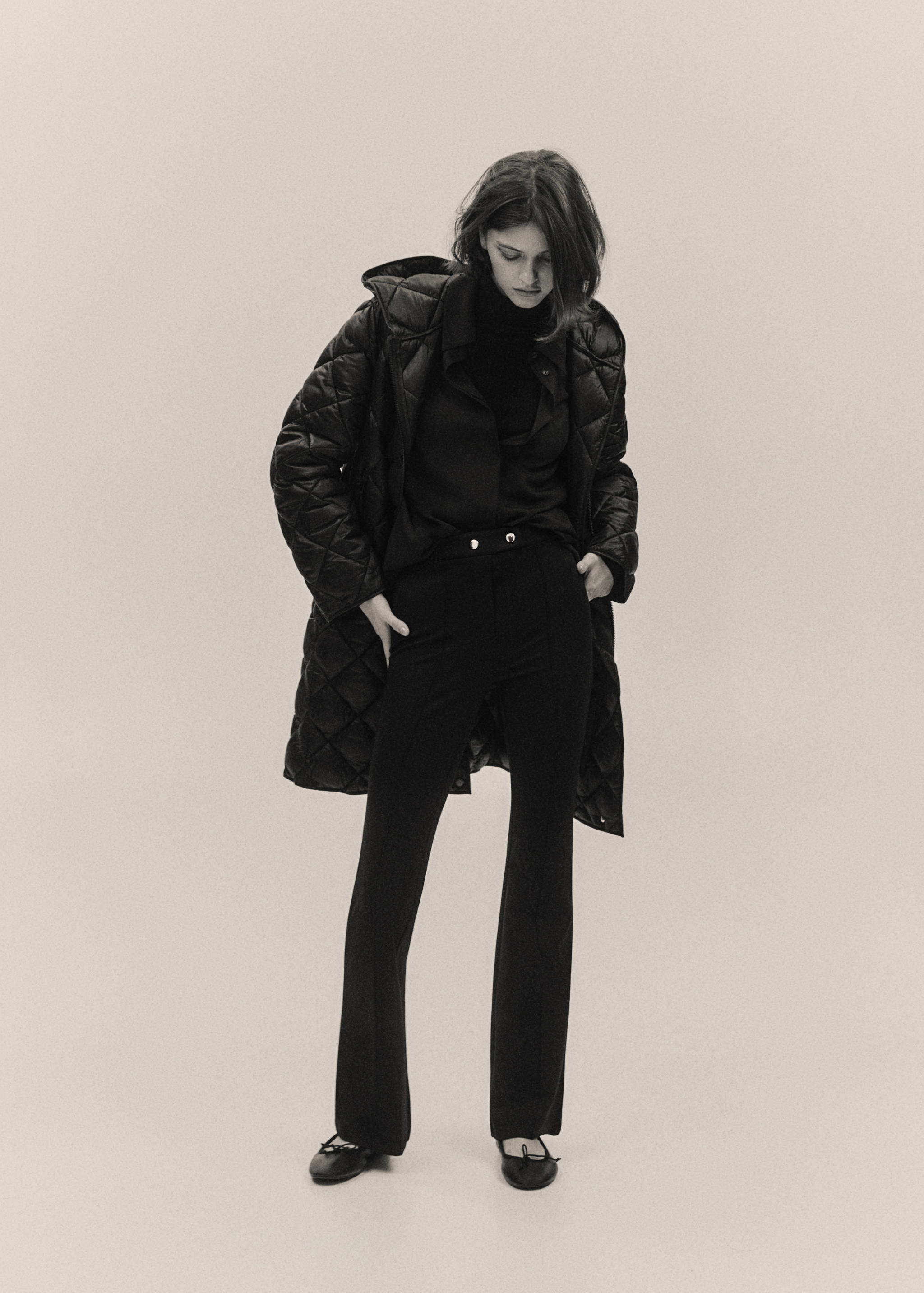 Flared buttoned trousers - Details of the article 6