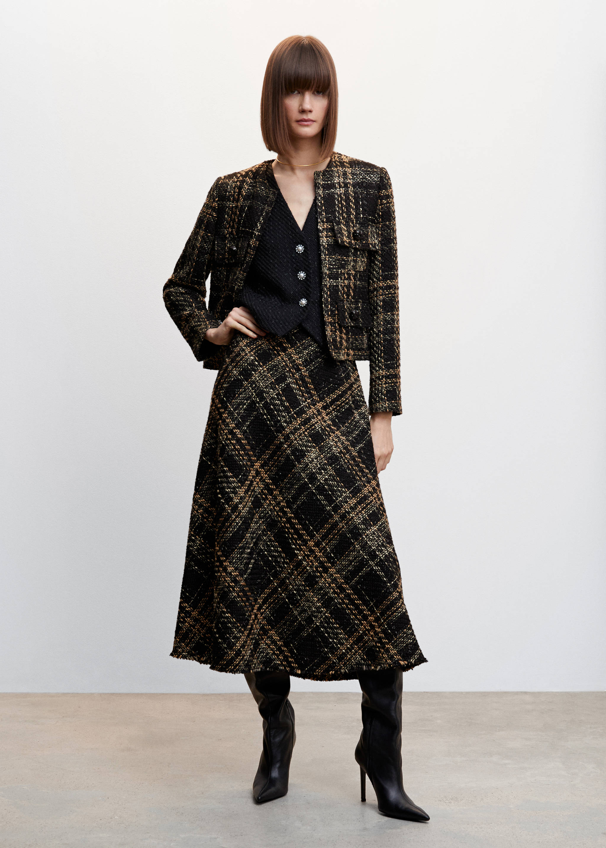 Tweed jacket with pockets - General plane