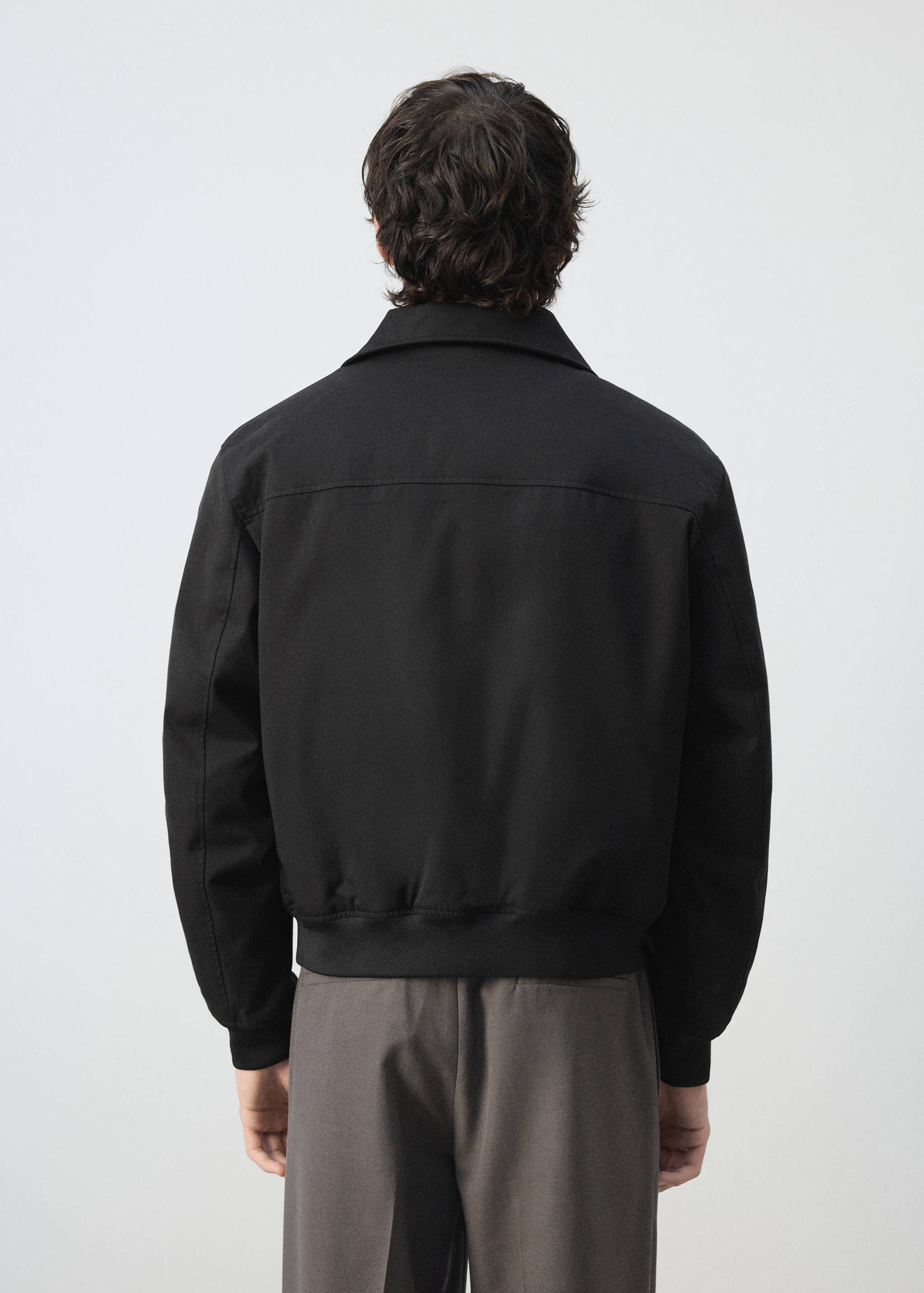 Steppjacke mit Stehkragen - Rückseite des Artikels