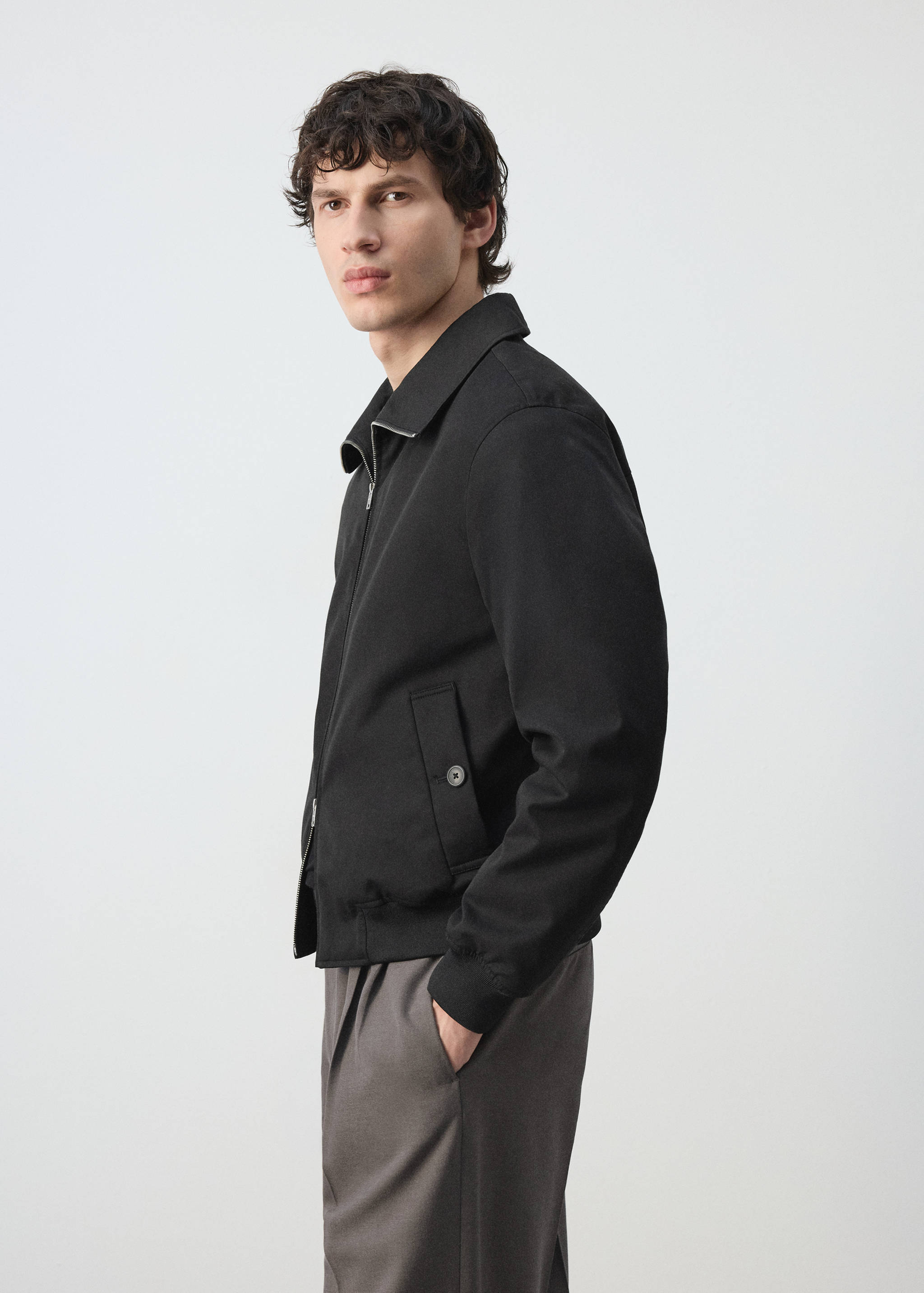 Steppjacke mit Stehkragen - Detail des Artikels 2