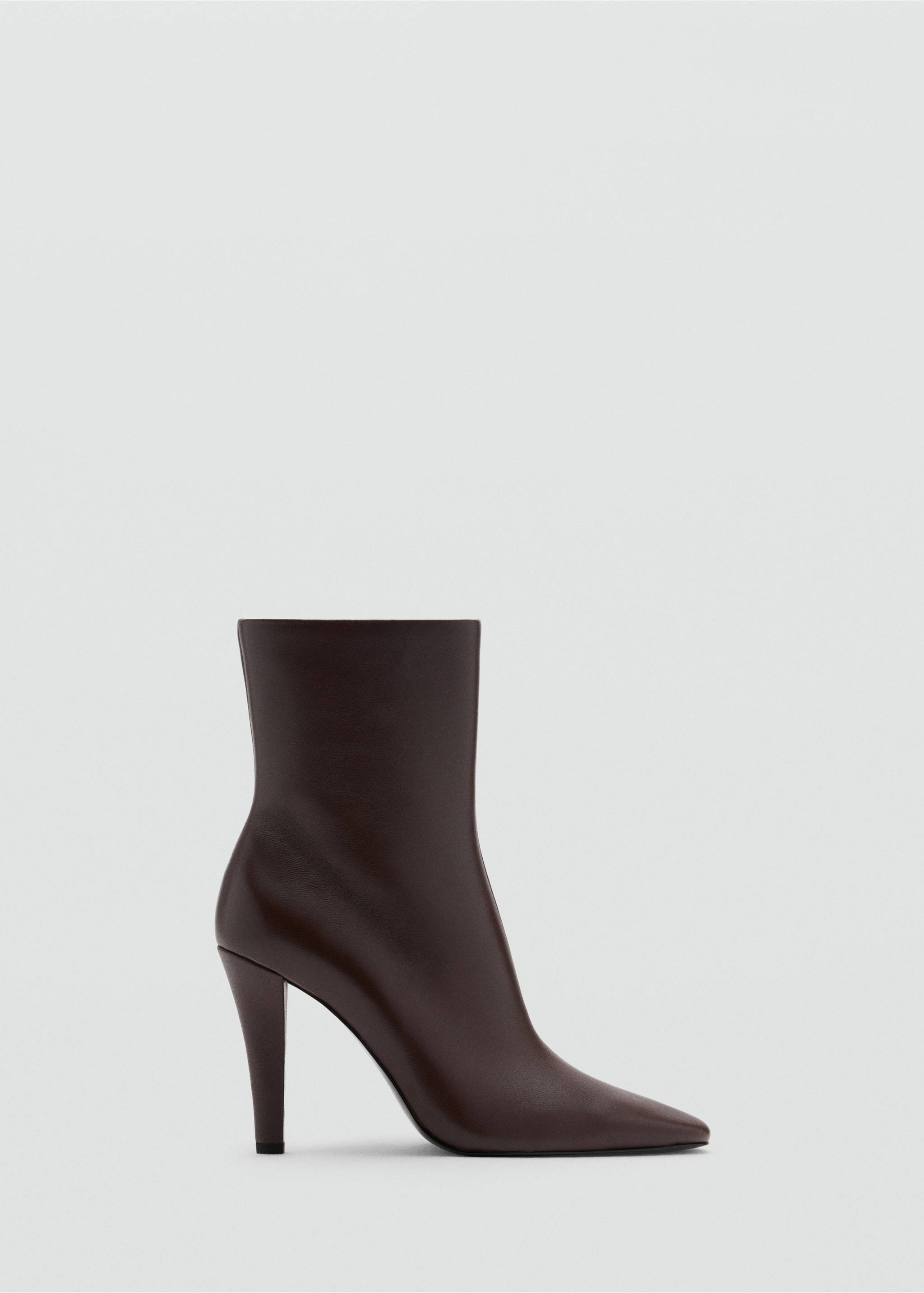 Dark brown pointed-toe heeled ankle boot with a high stiletto heel., Chocolate. Ref: 47061332-00.