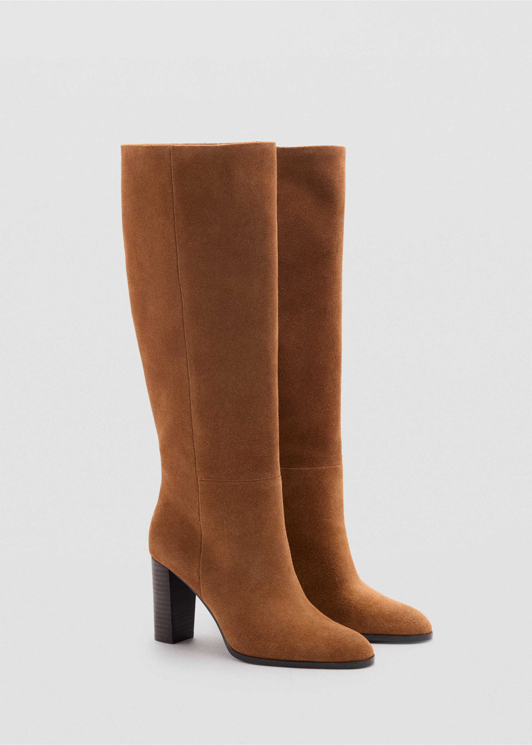 Brown suede knee-high boots with stacked block heels., Tobacco Brown. Ref: 47061335-00.