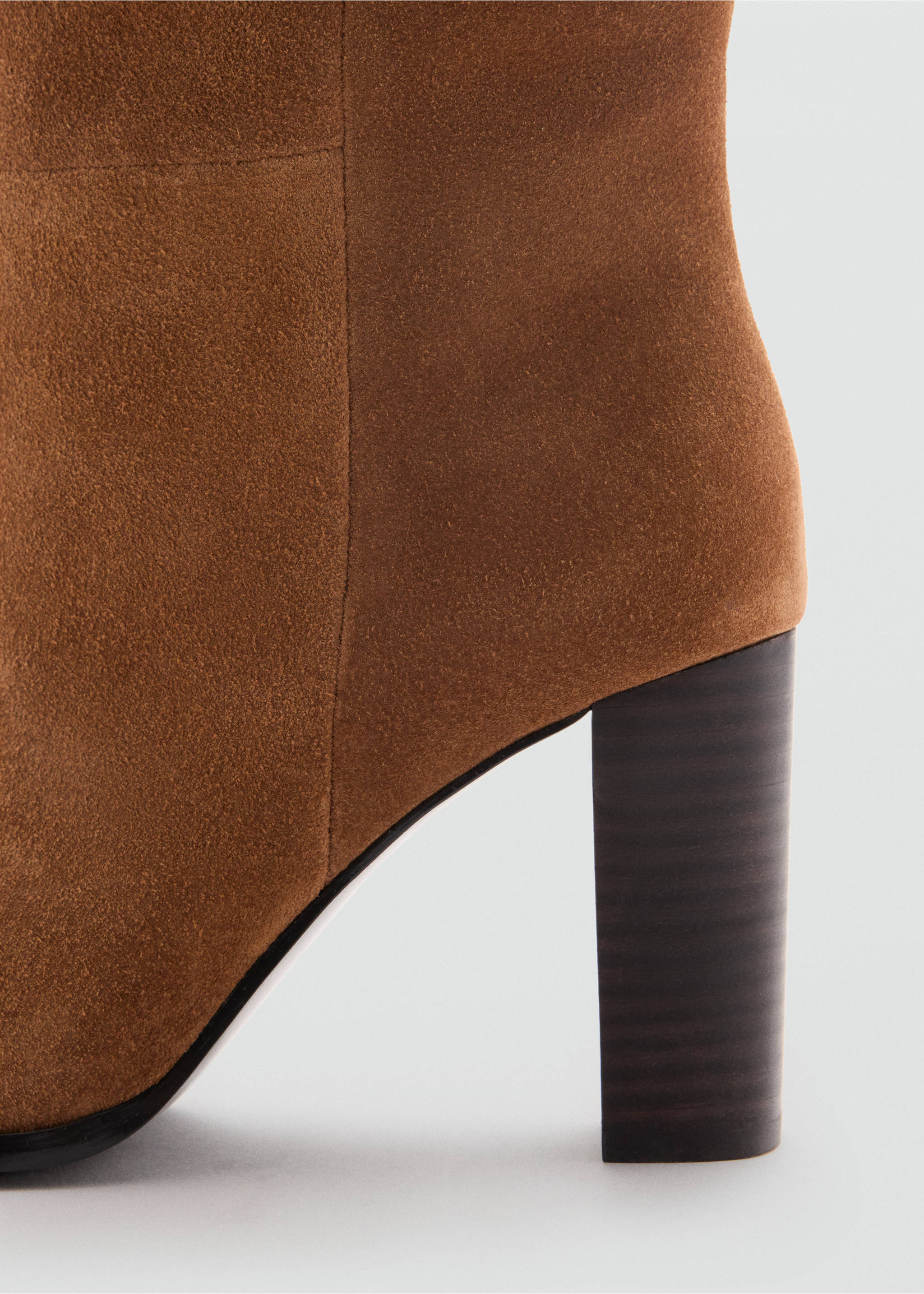 Brown suede boot detail showing the stacked block heel., Tobacco Brown. Ref: 47061335-00.