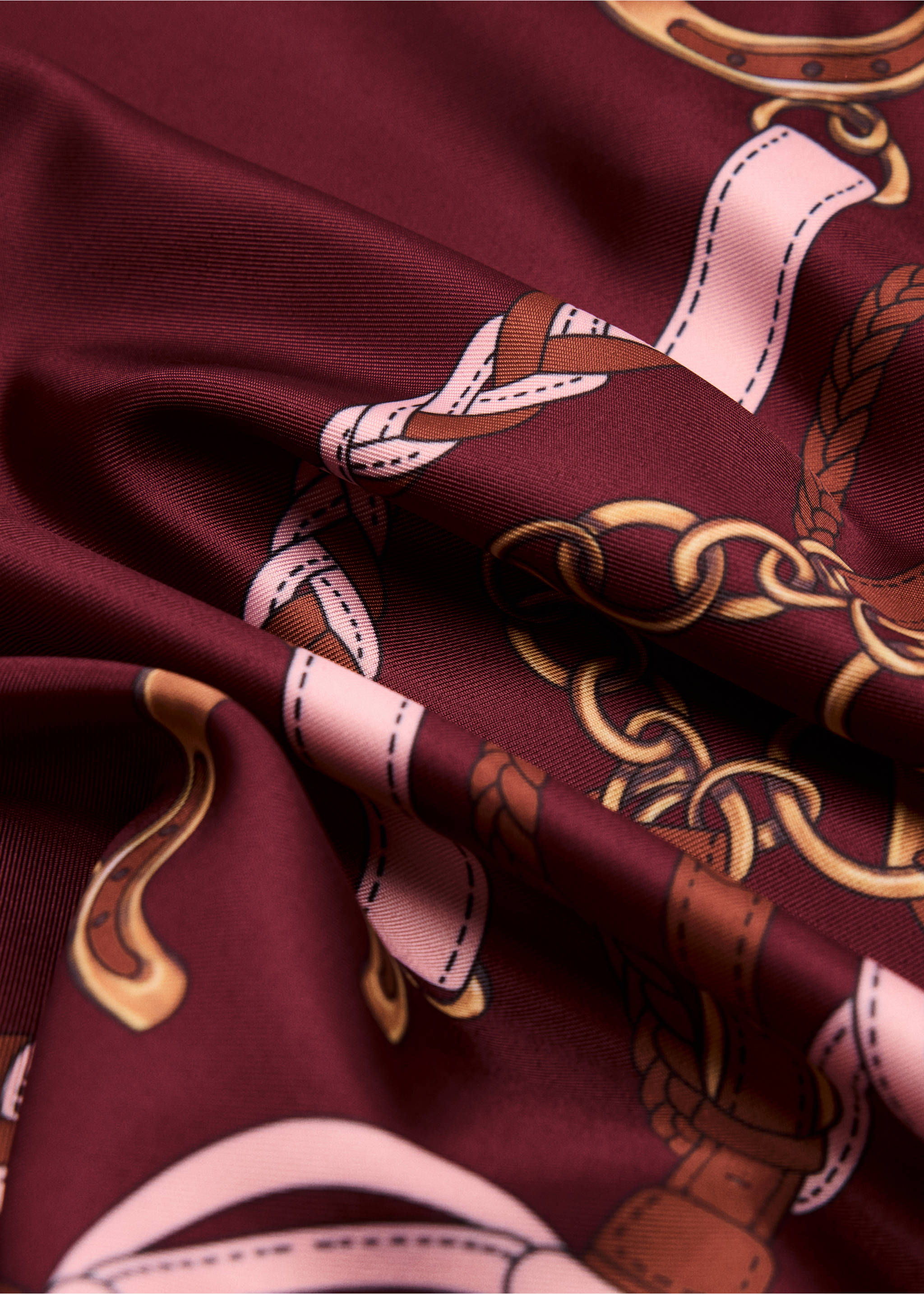 Burgundy silky scarf with an equestrian print of gold chains and pink ribbons., Burgundy. Ref: 47061356-00.