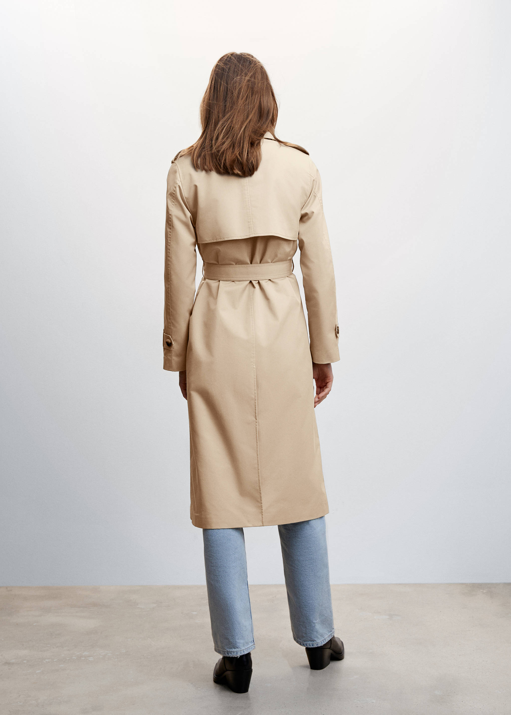 Double-breasted trench coat - Reverse of the article