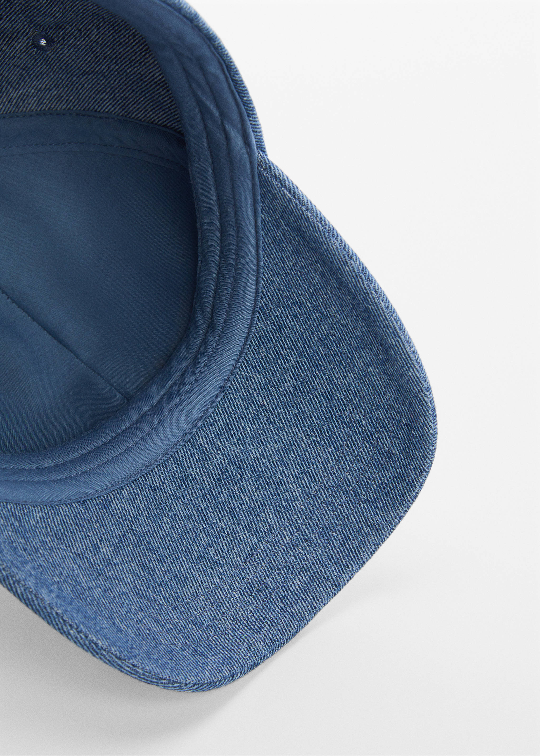 Denim cap with message - Details of the article 5
