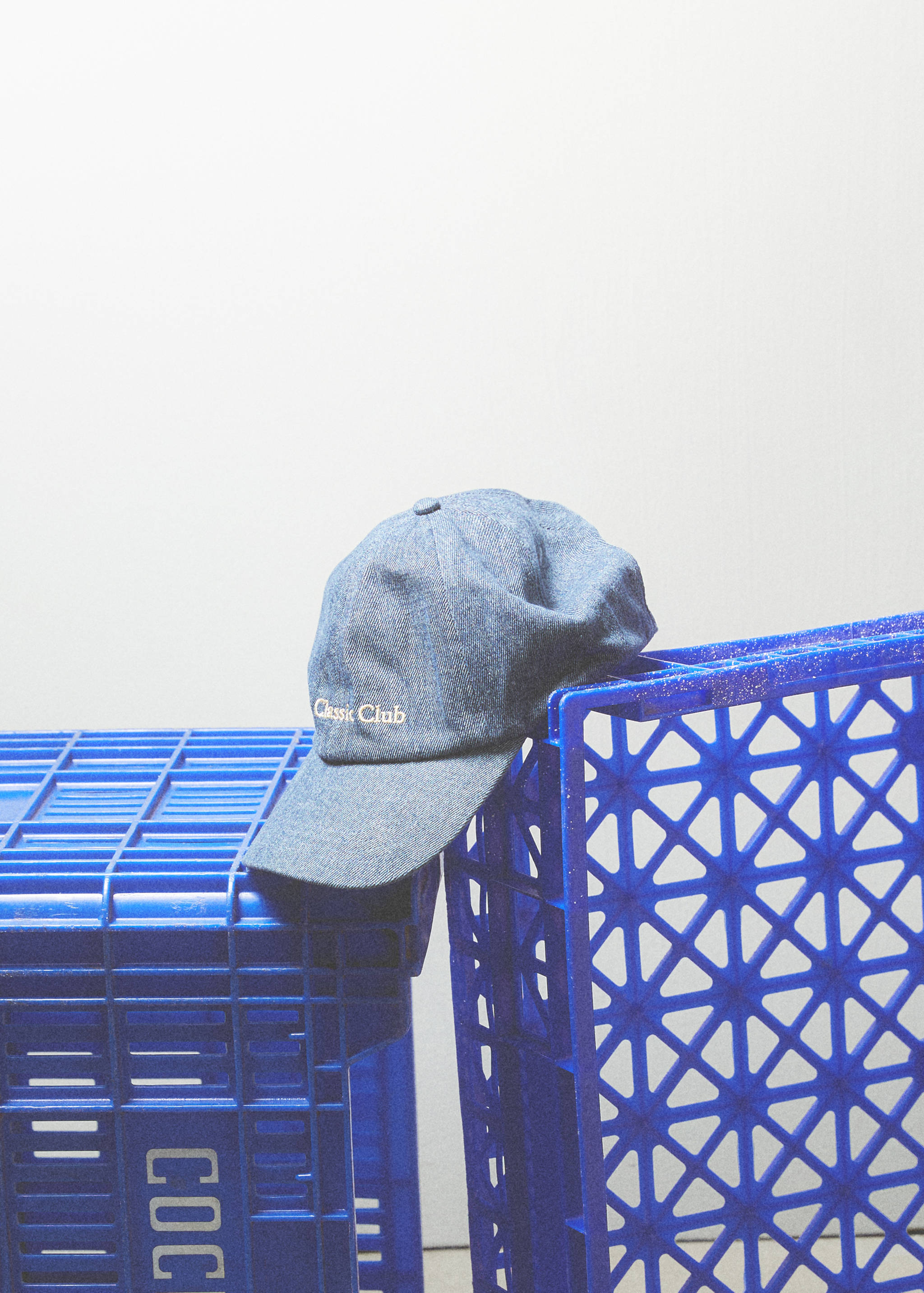 Denim cap with message - Details of the article 6