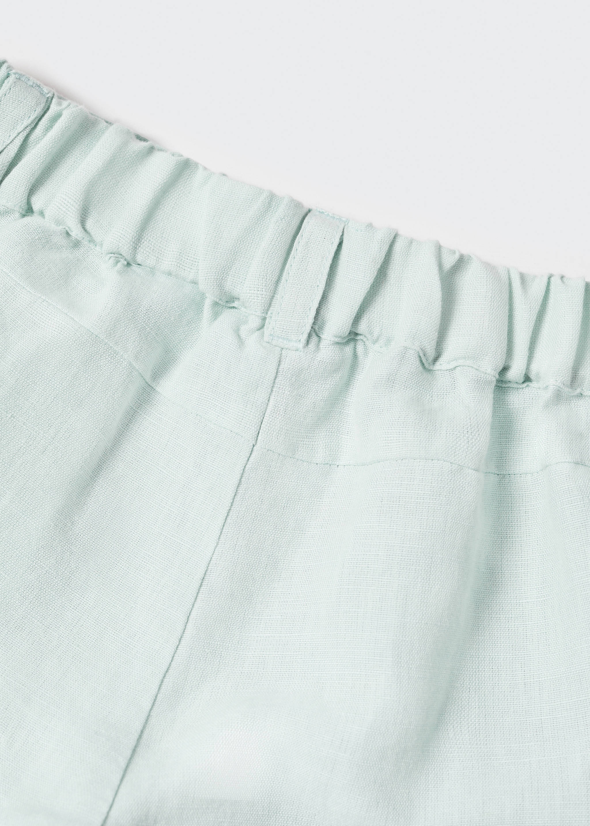 Linen-cotton blend Bermuda short - Details of the article 0