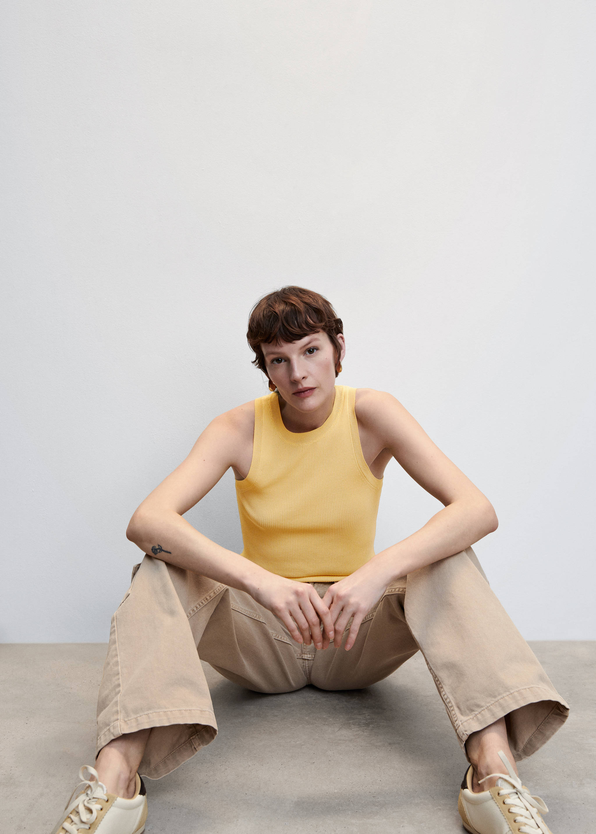 Knitted top with wide straps - Details of the article 2