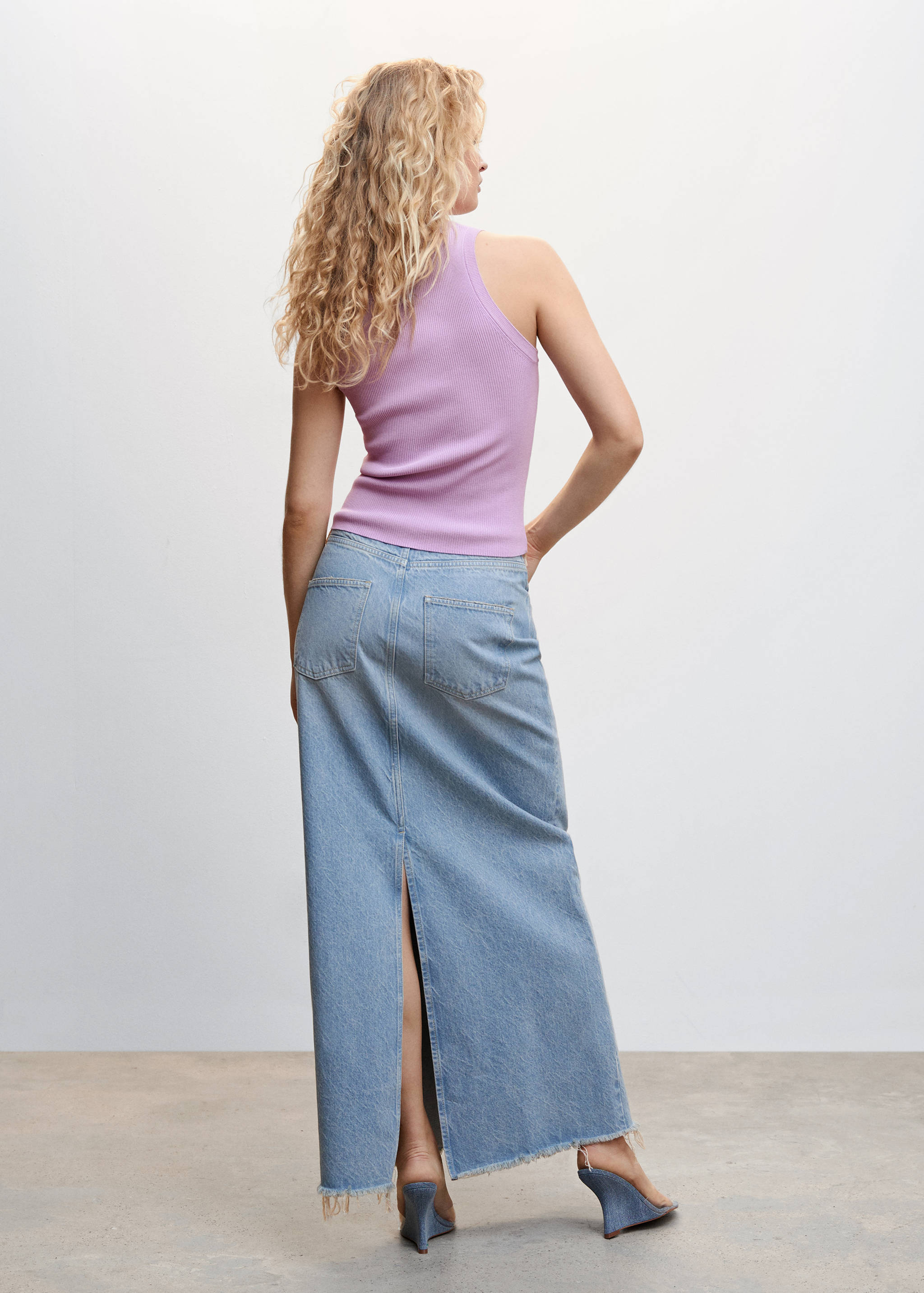 Knitted top with wide straps - Reverse of the article