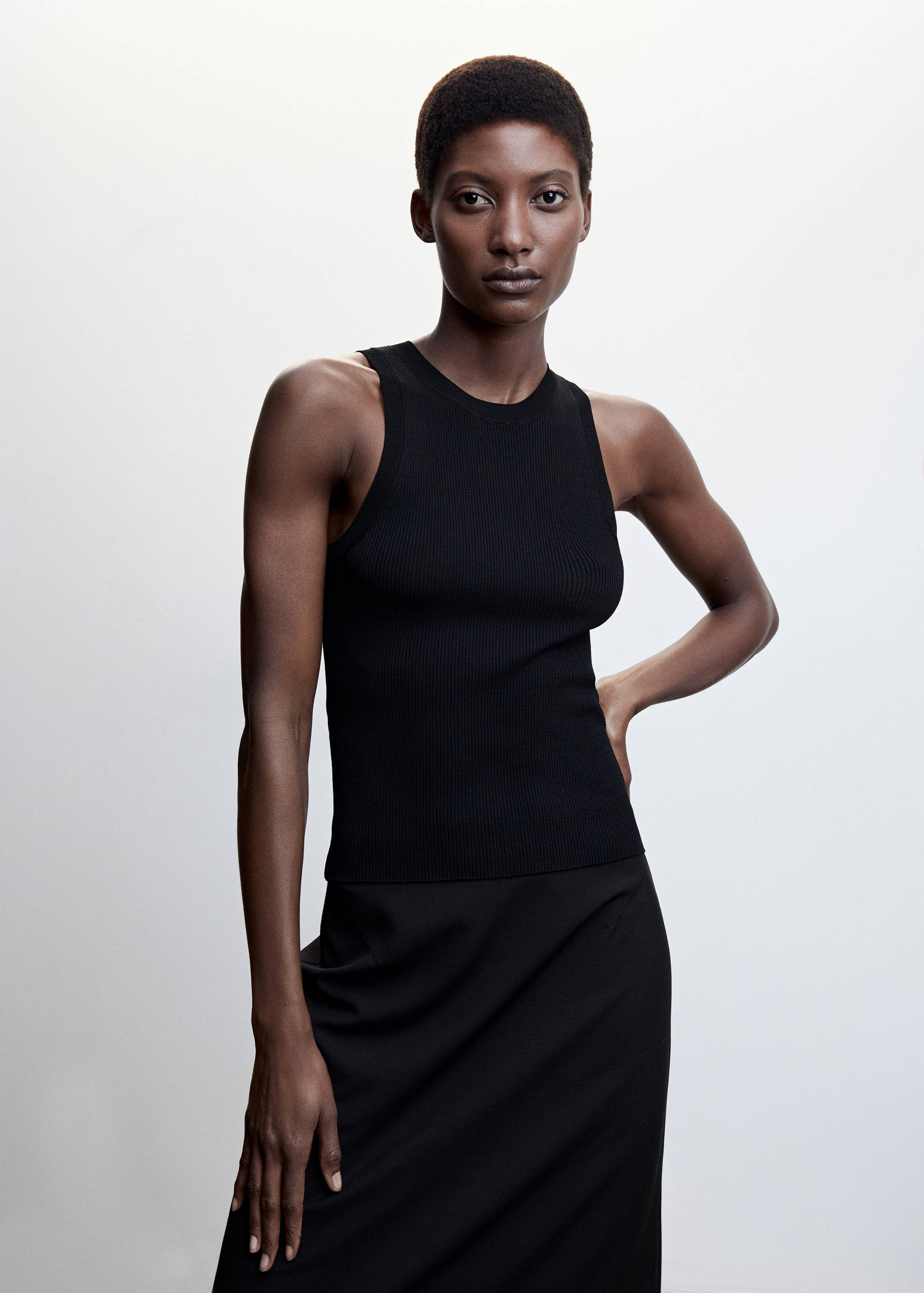 Knitted top with wide straps - Medium plane