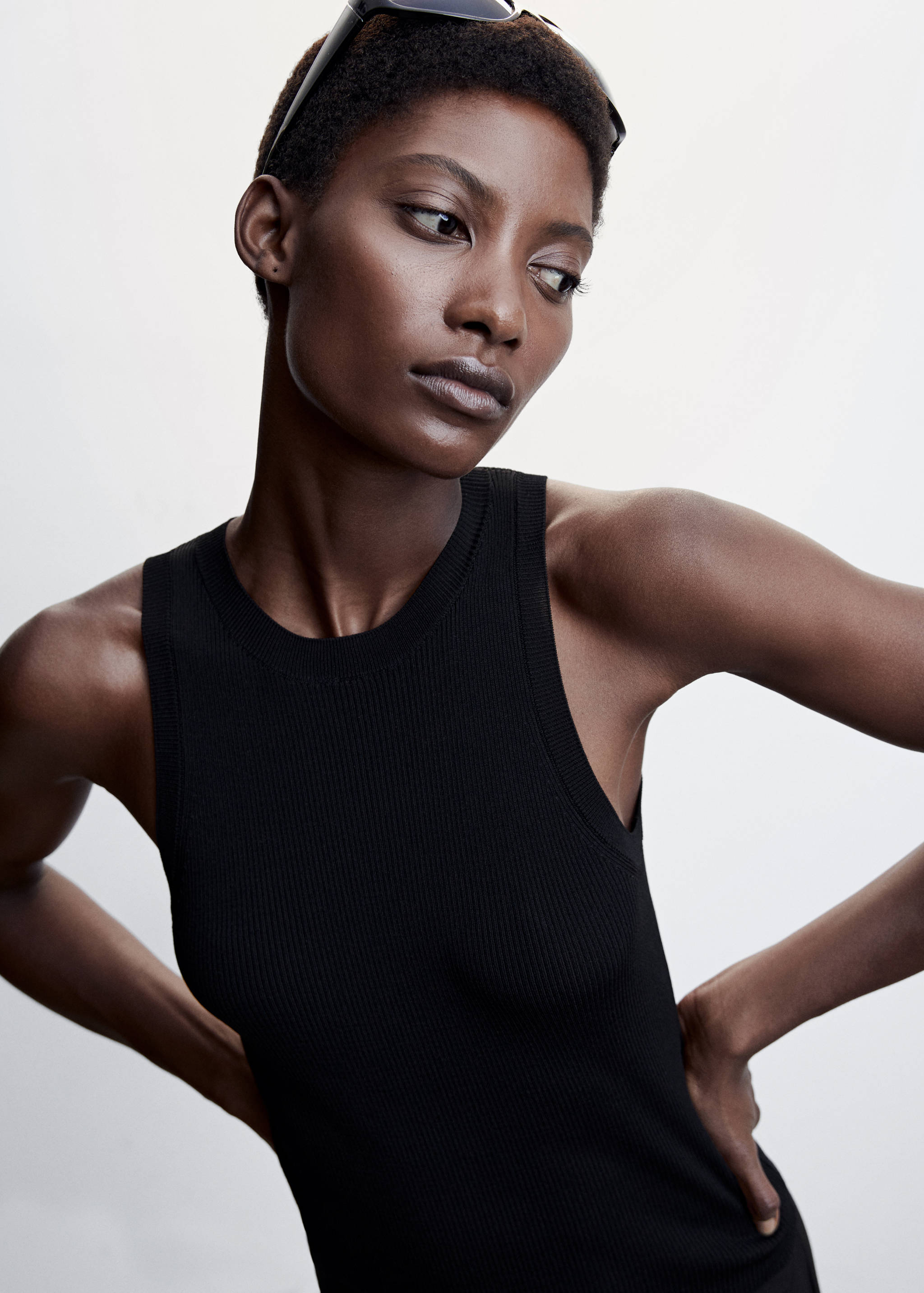 Knitted top with wide straps - Details of the article 1