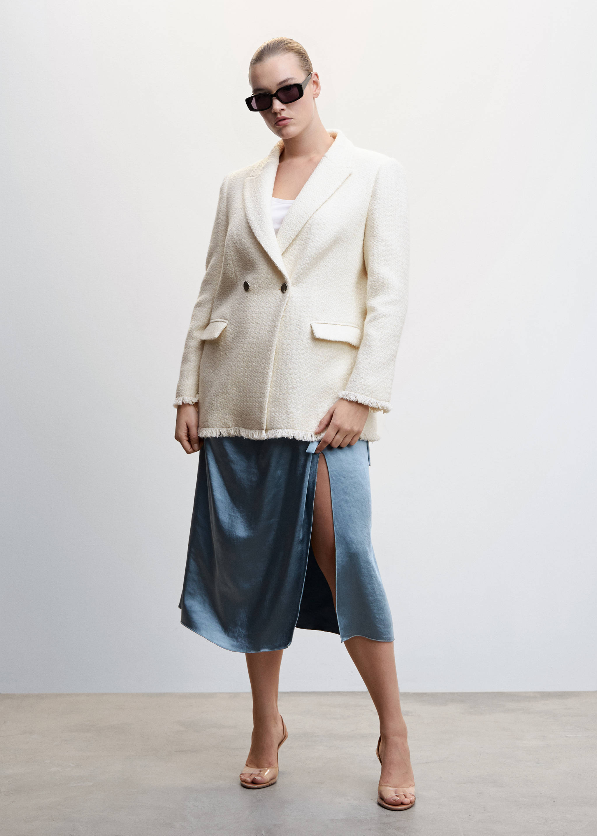 Buttons tweed blazer - Details of the article 3