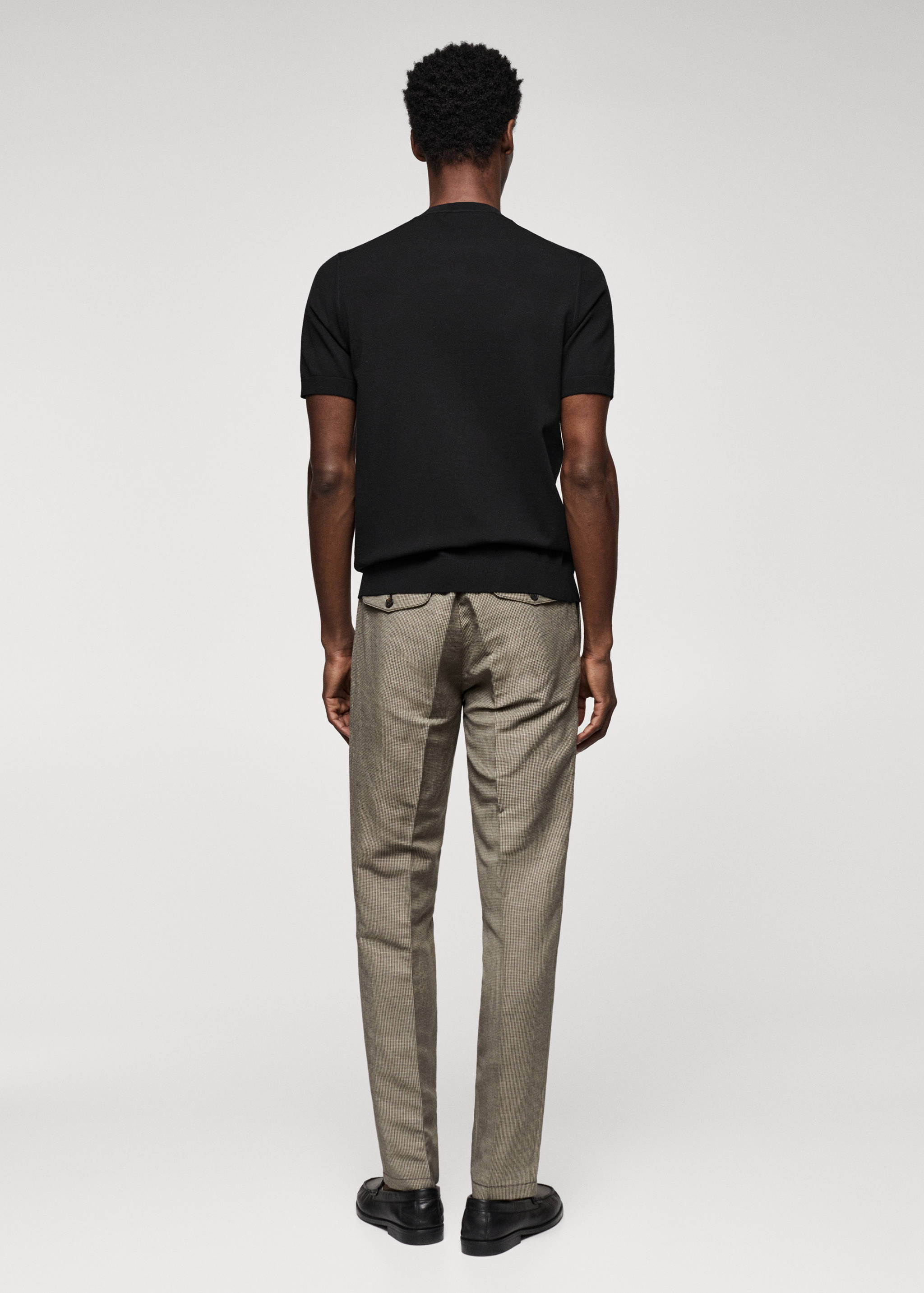 Fine-knit T-shirt - Reverse of the article