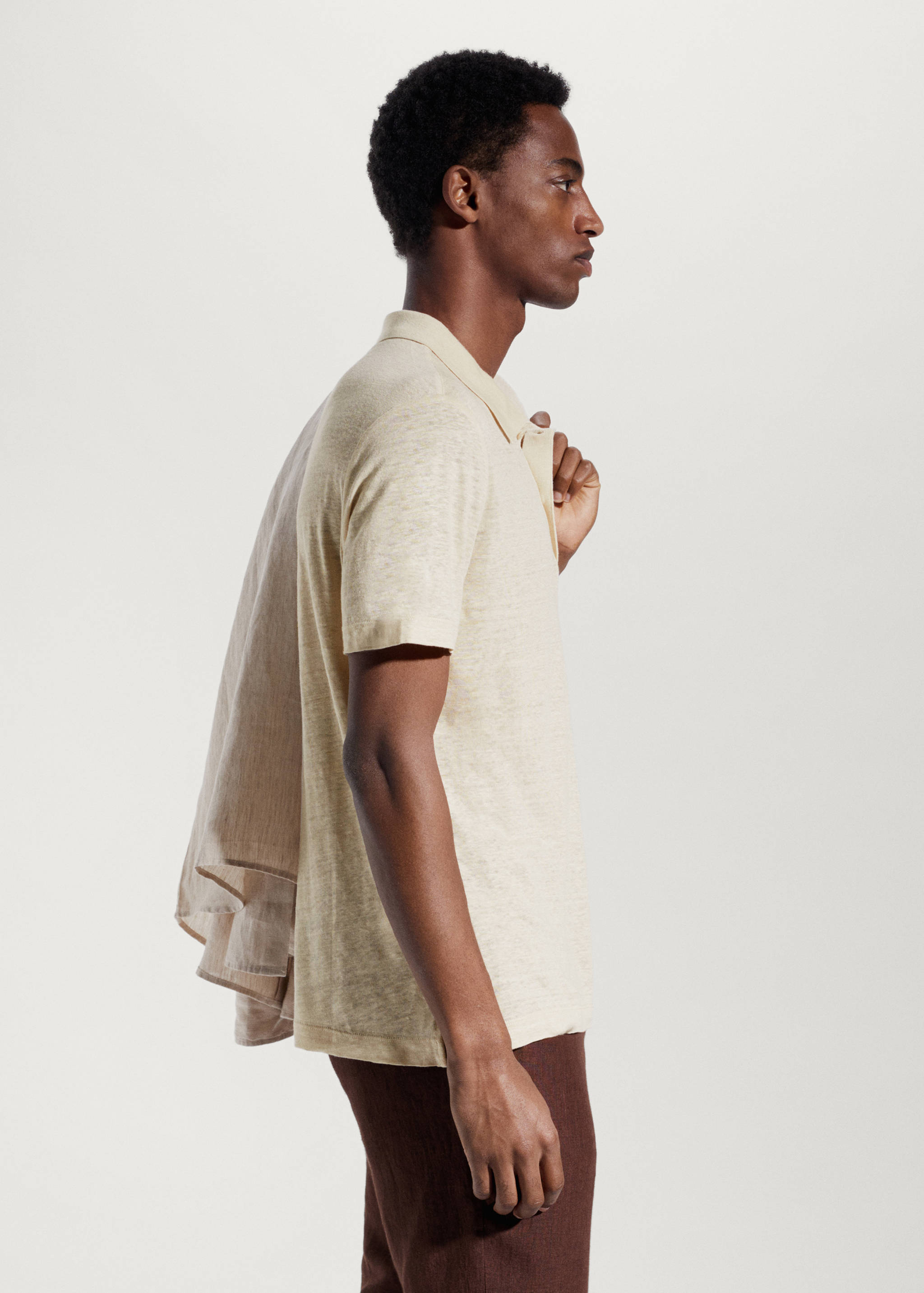 Slim fit 100% linen polo shirt - Details of the article 2