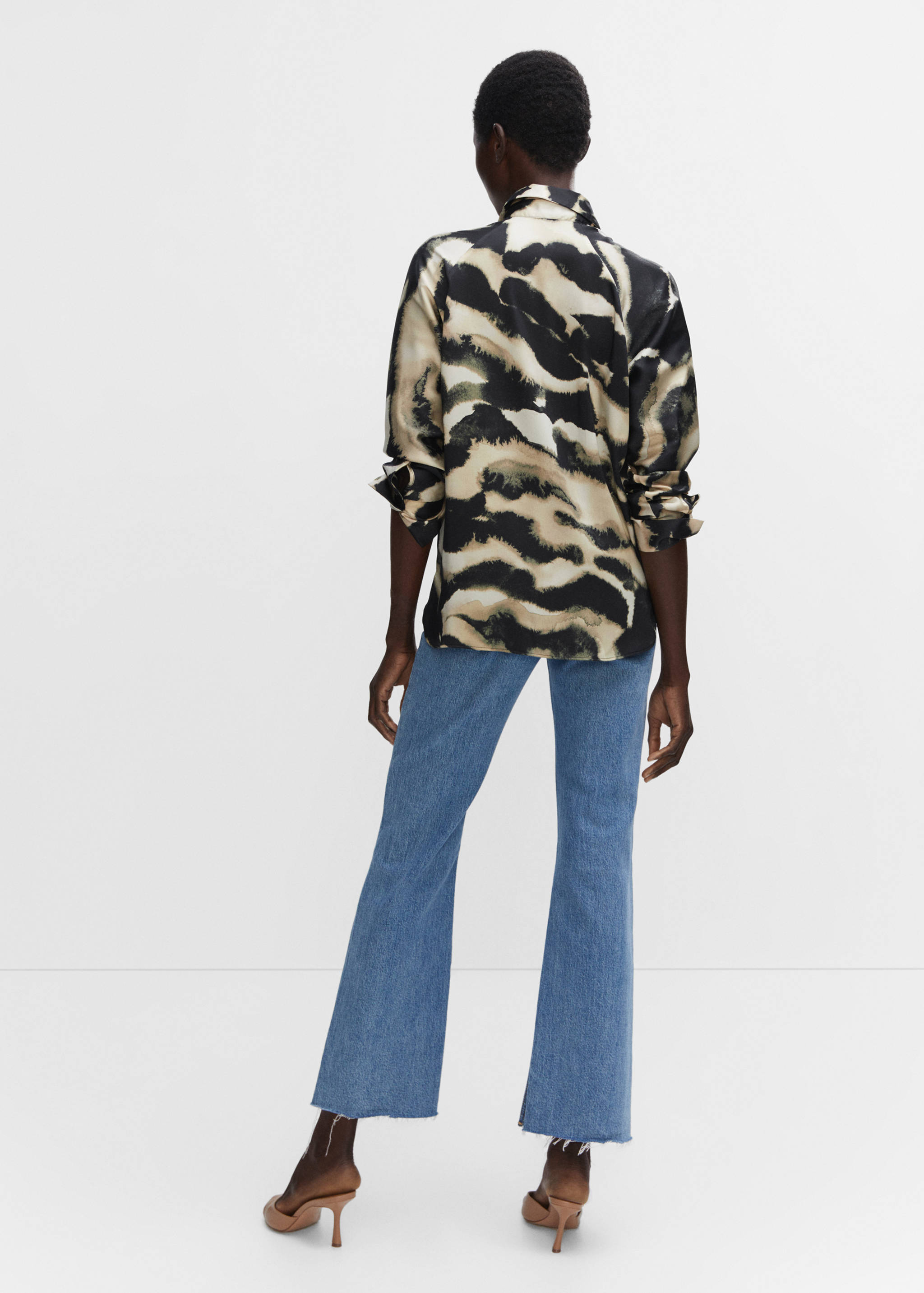 Printed oversize shirt - Reverse of the article