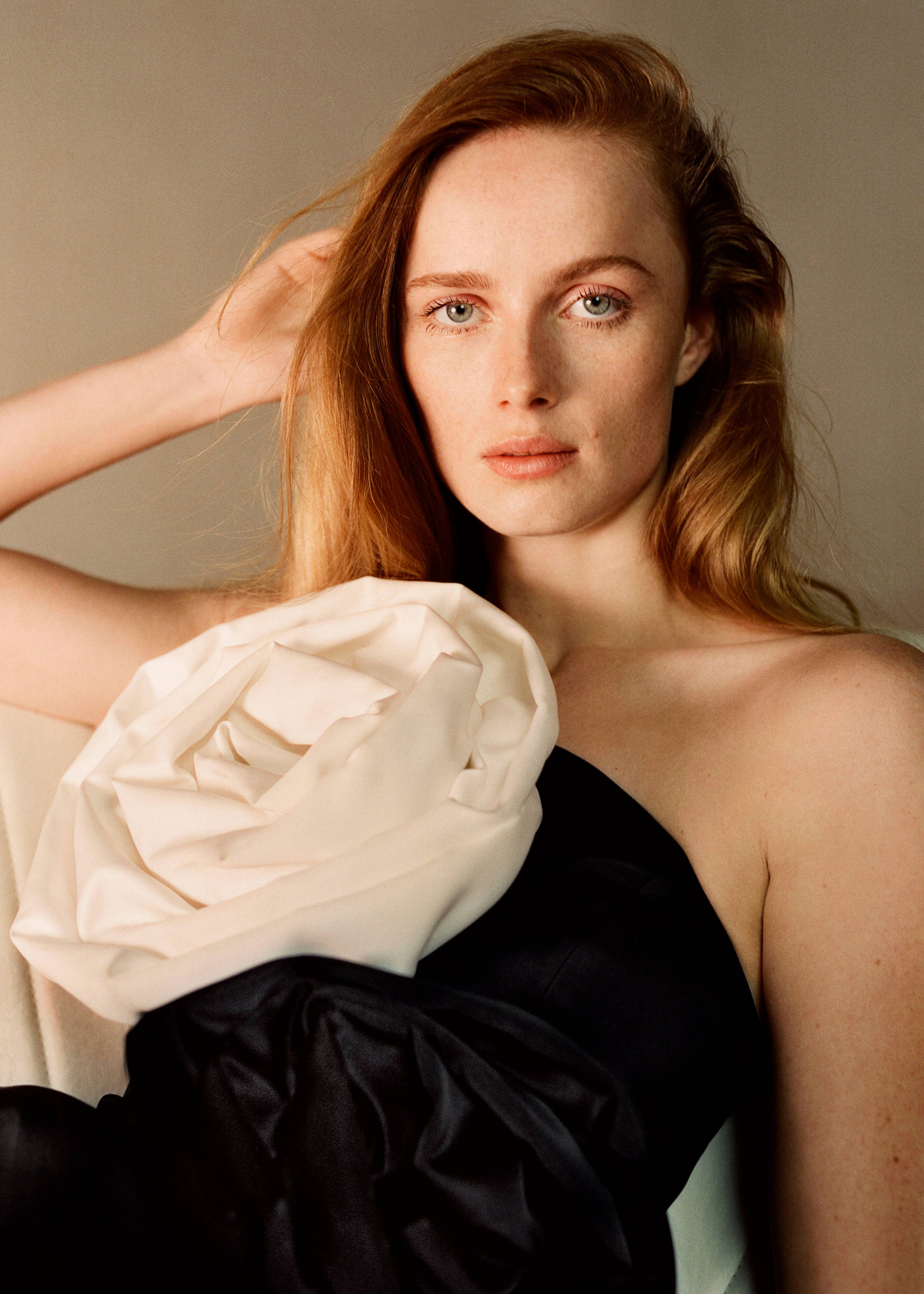 Two-tone floral maxi dress - Details of the article 6