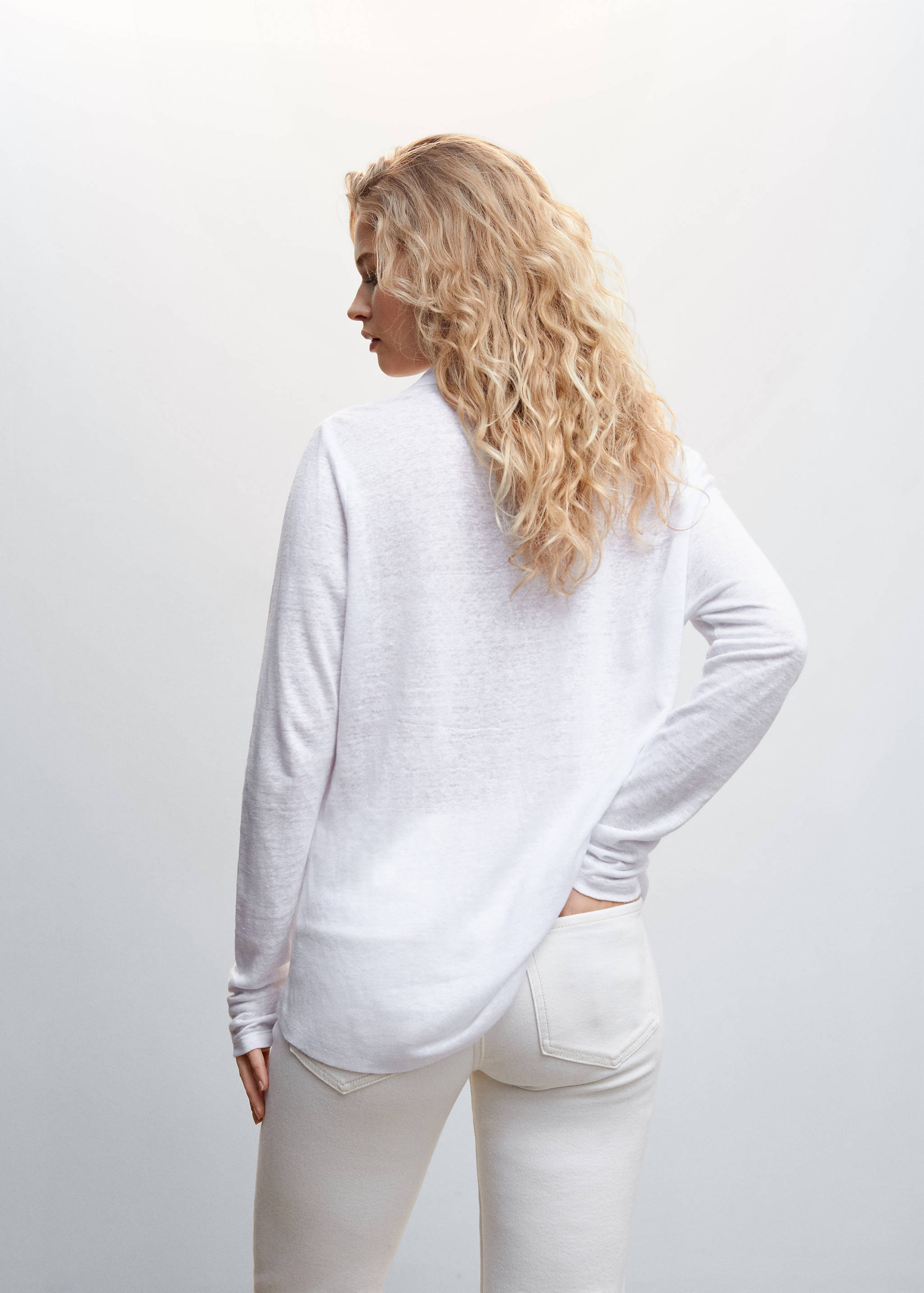 Camisa lino cuello pico - Reverso del artículo