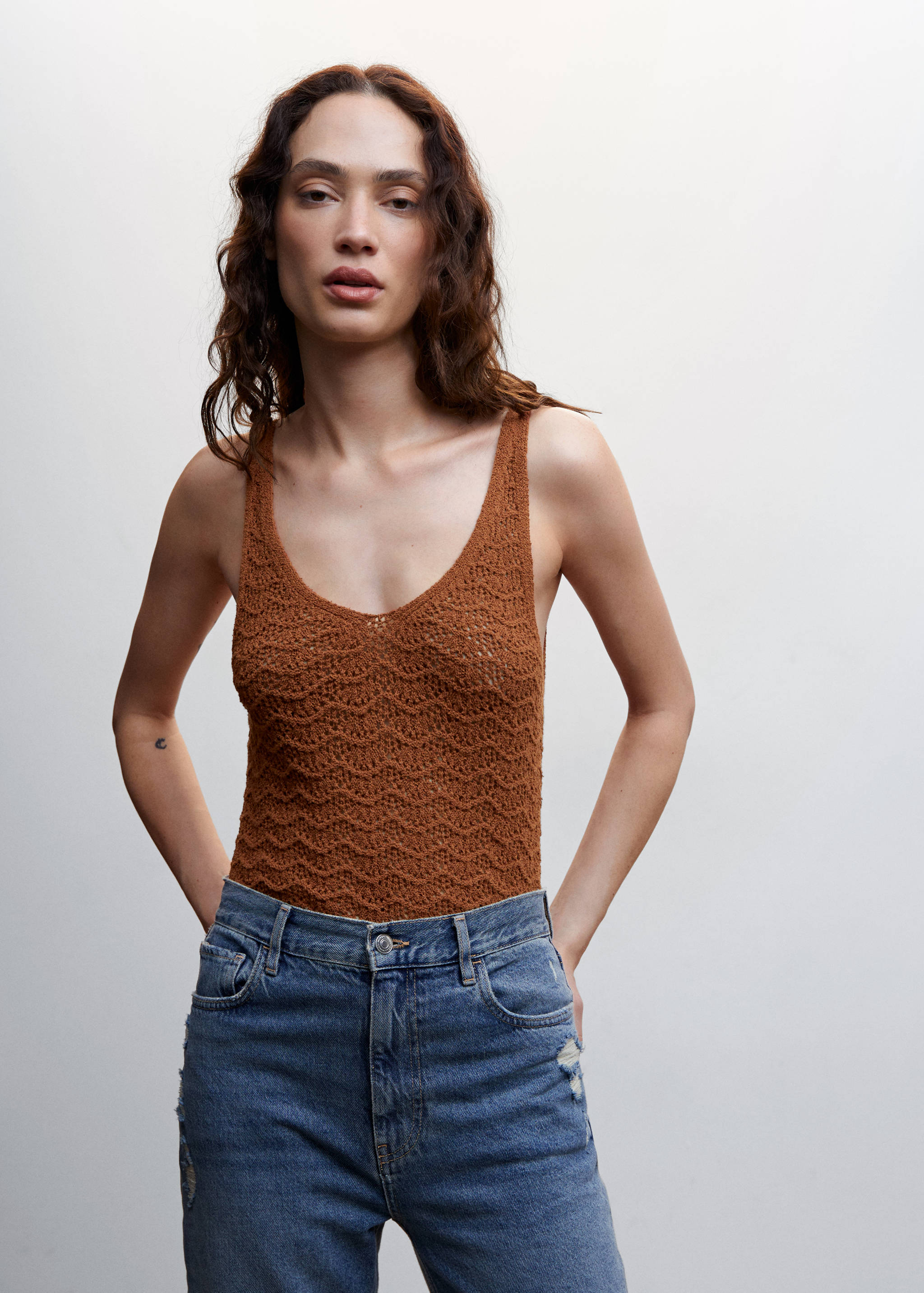 Top maille détails ajourés - Plan moyen