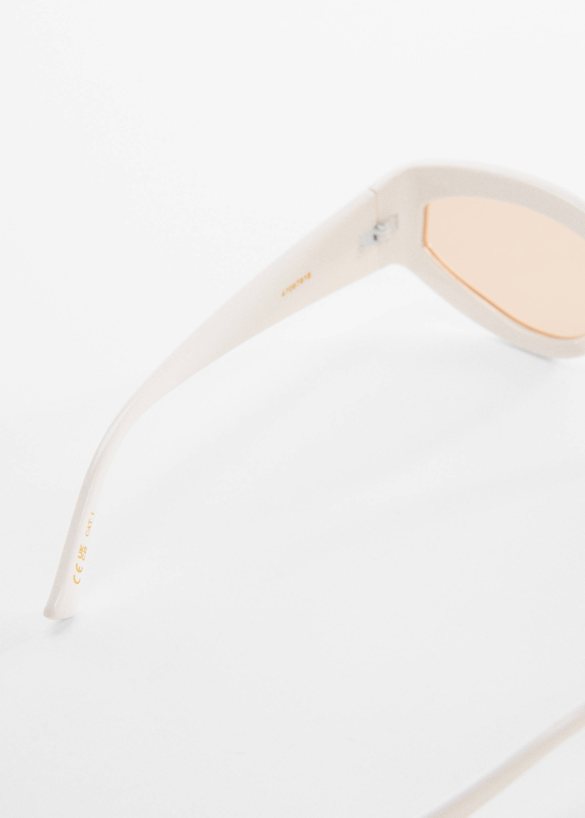 Curved frame sunglasses - Details of the article 5